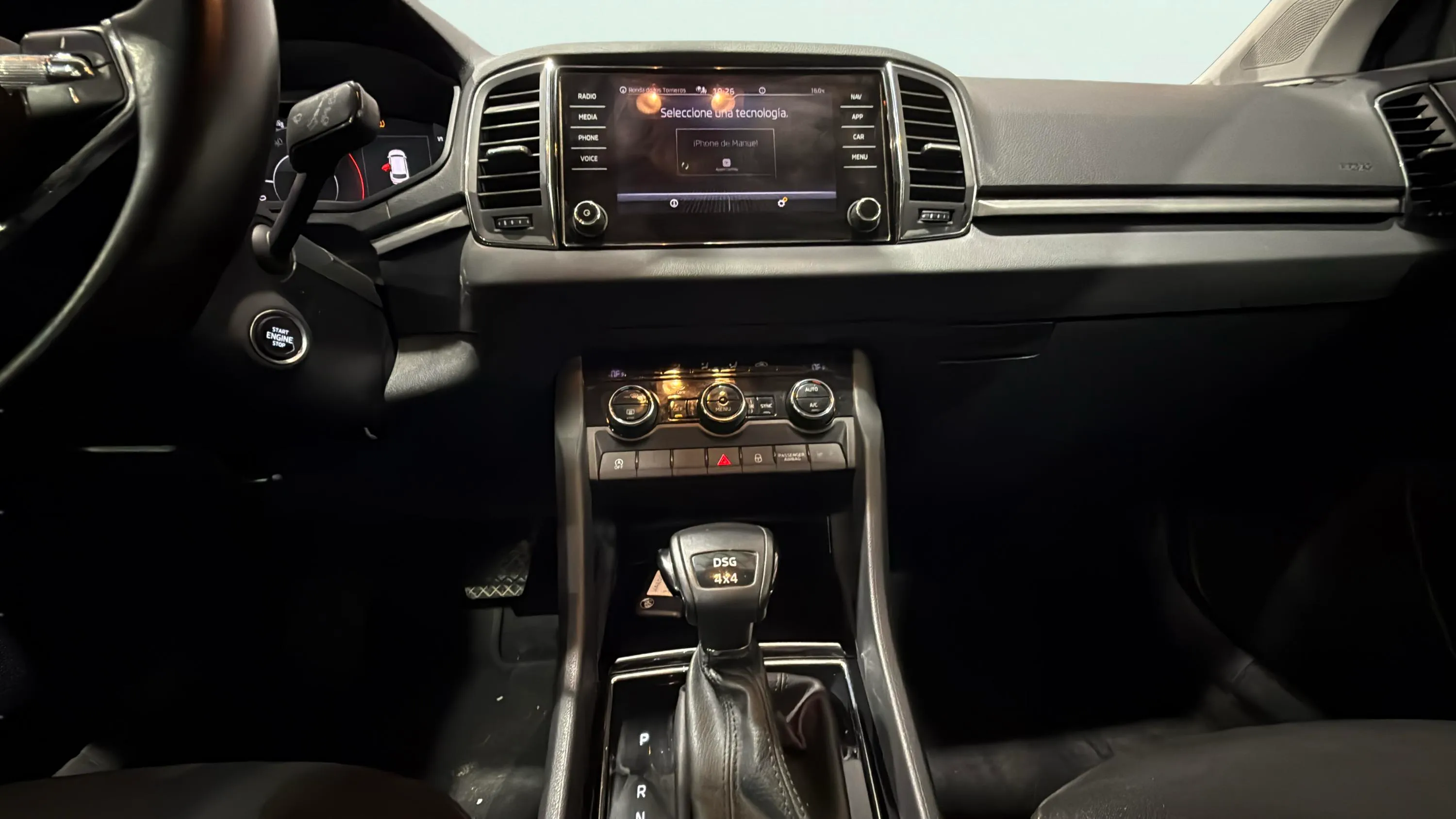 Škoda Karoq 2.0 TDI DSG 4x4 Ambition - foto 19