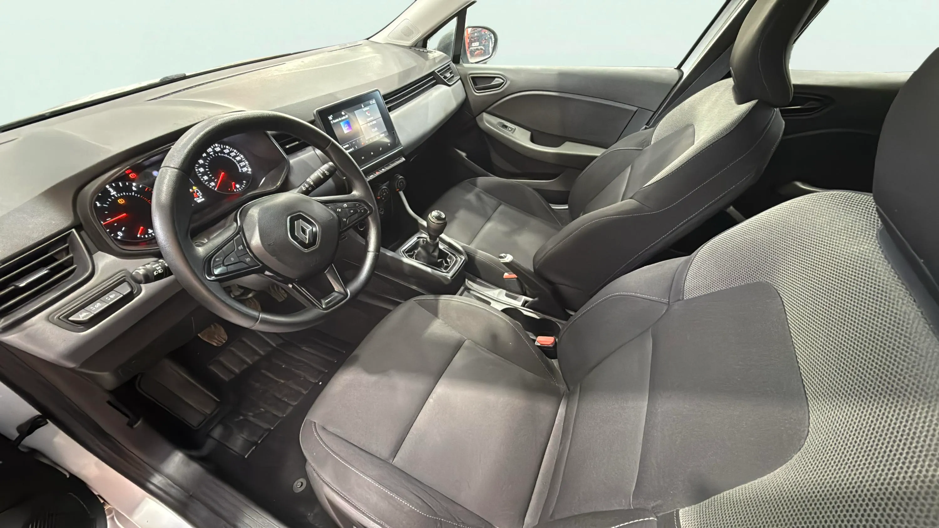 Renault Clio Business Blue dCi - foto 10