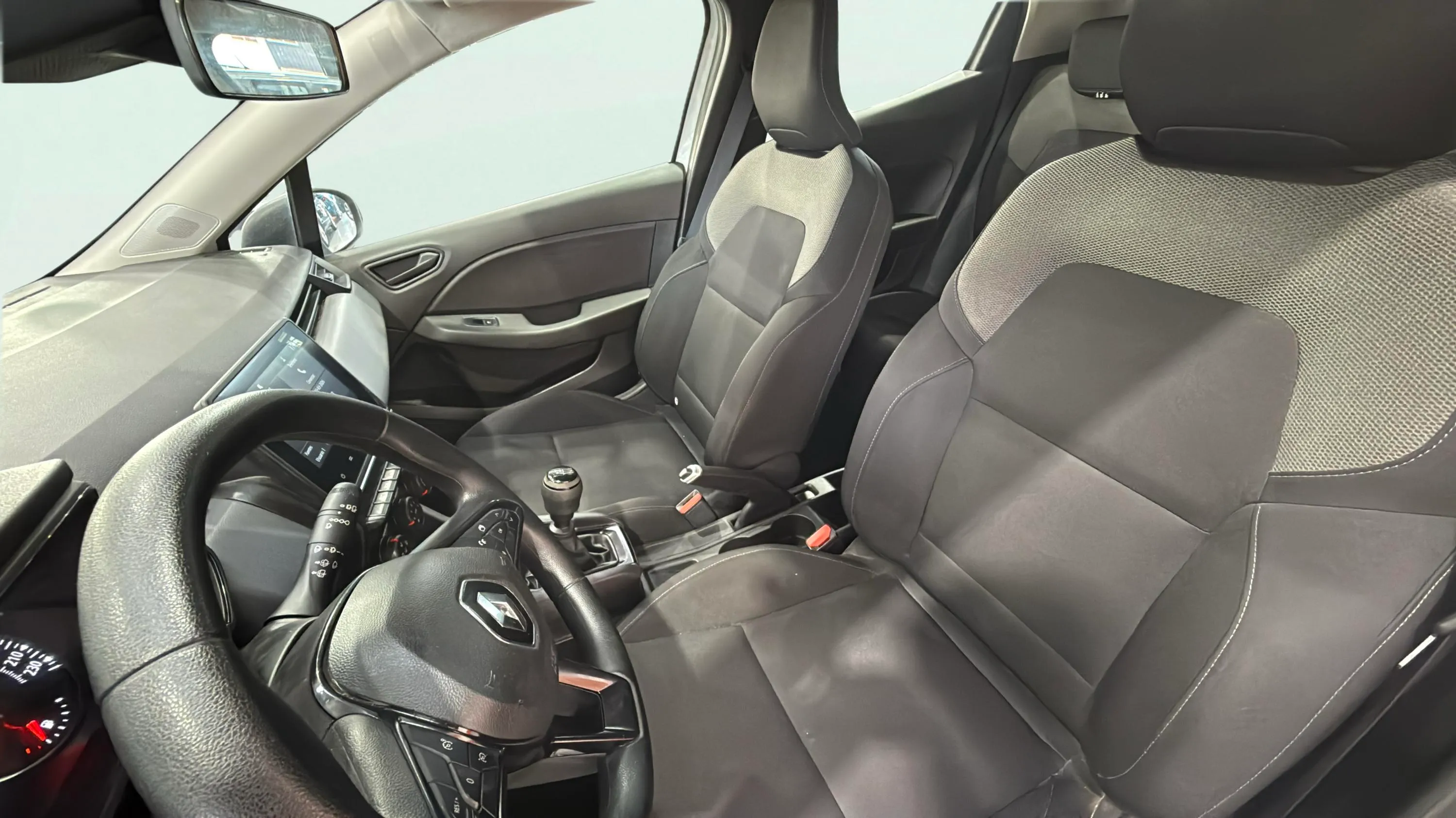 Renault Clio Business Blue dCi - foto 11