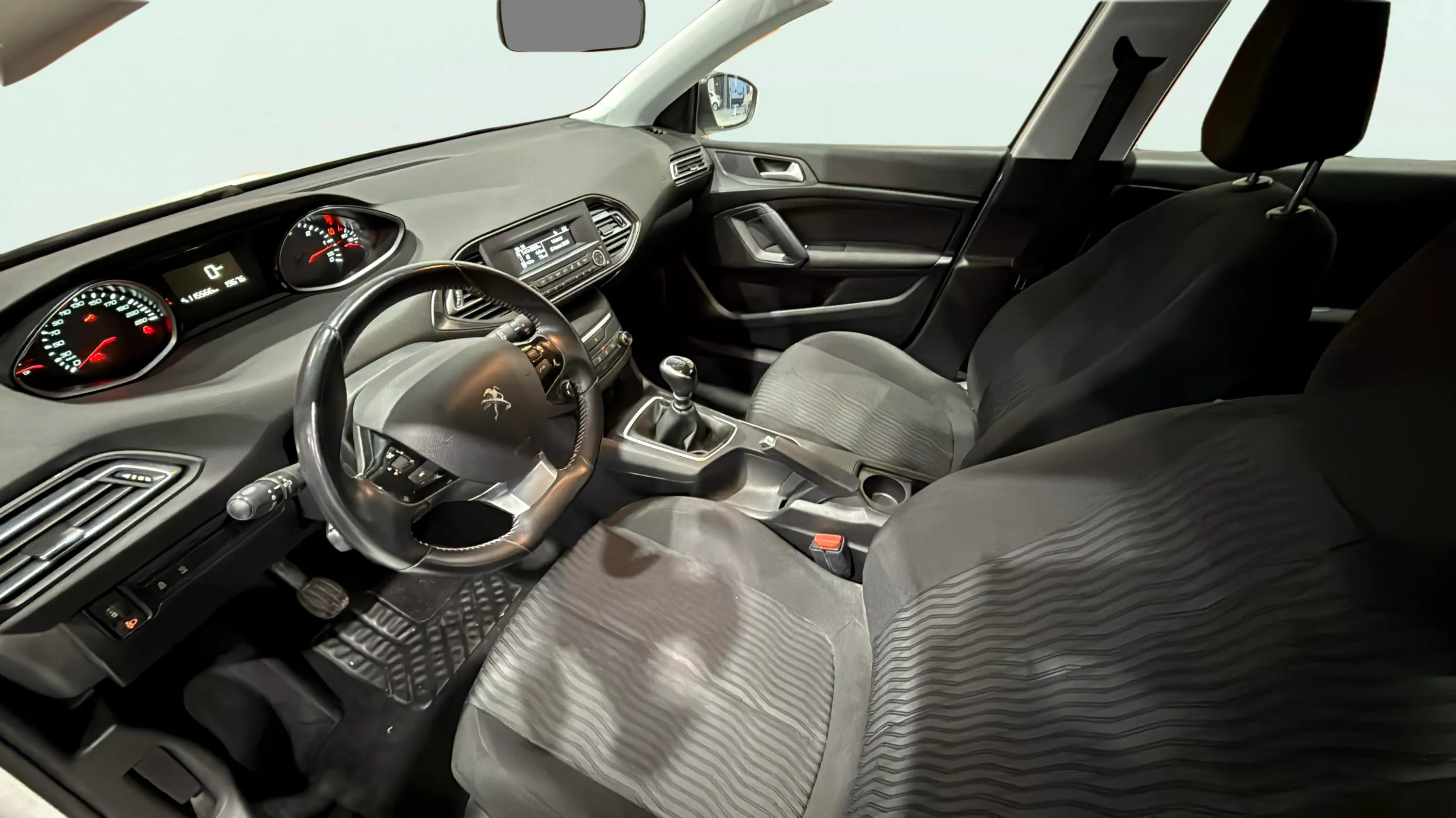 Peugeot 308 Active BlueHDi 100 - foto 10