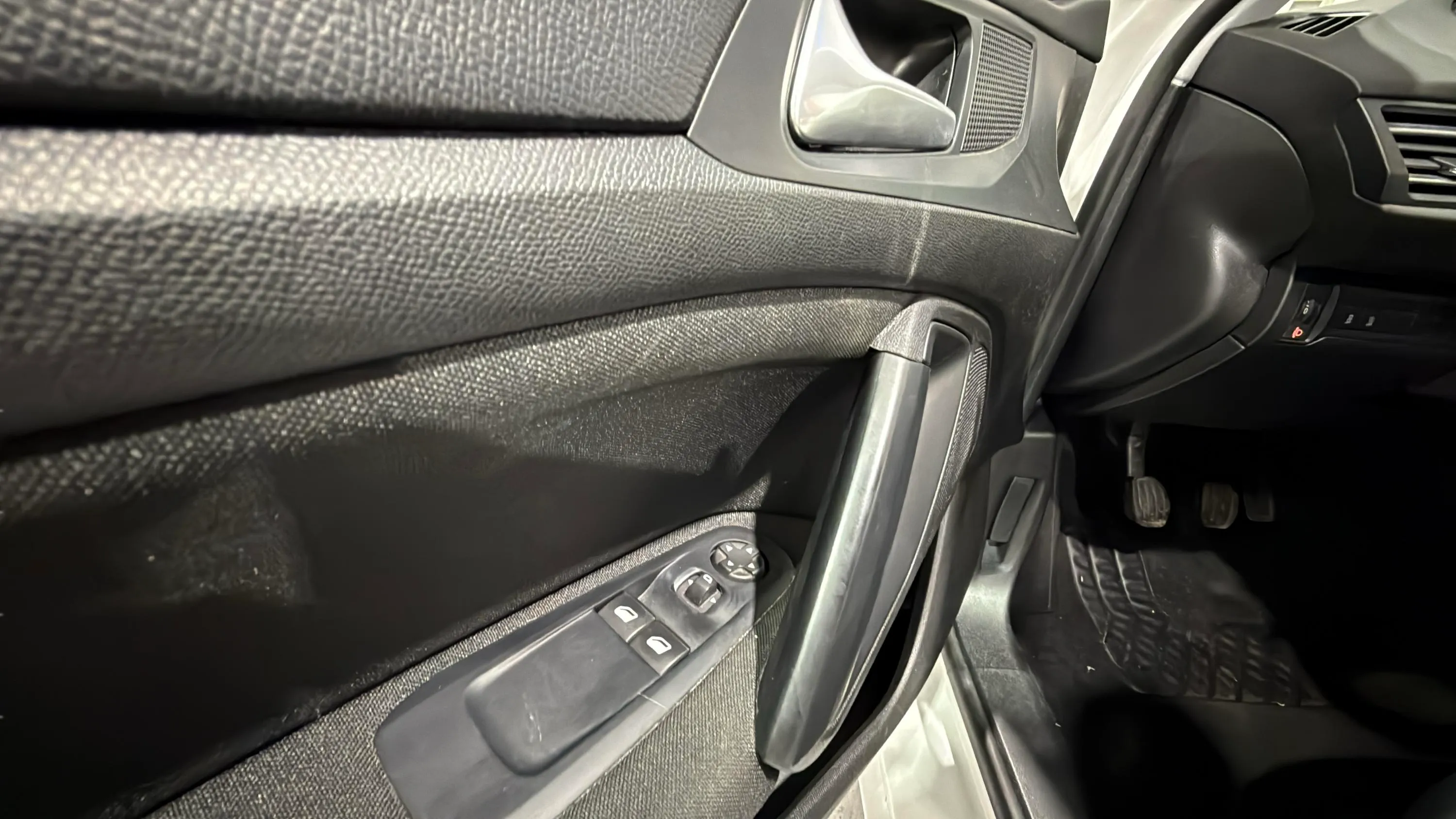 Peugeot 308 Active BlueHDi 100 - foto 12