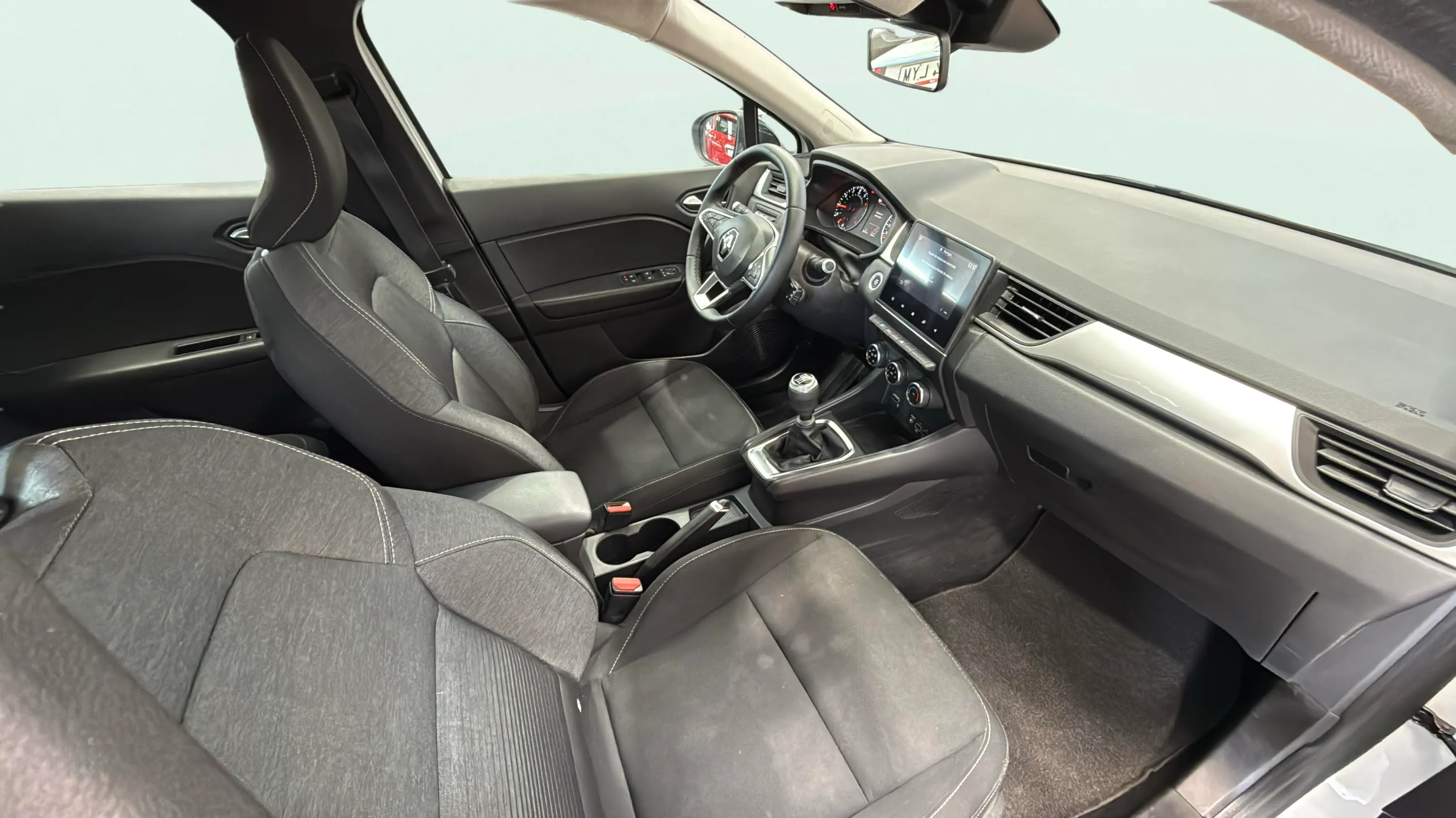 Renault Captur Intens TCe 90 - foto 24
