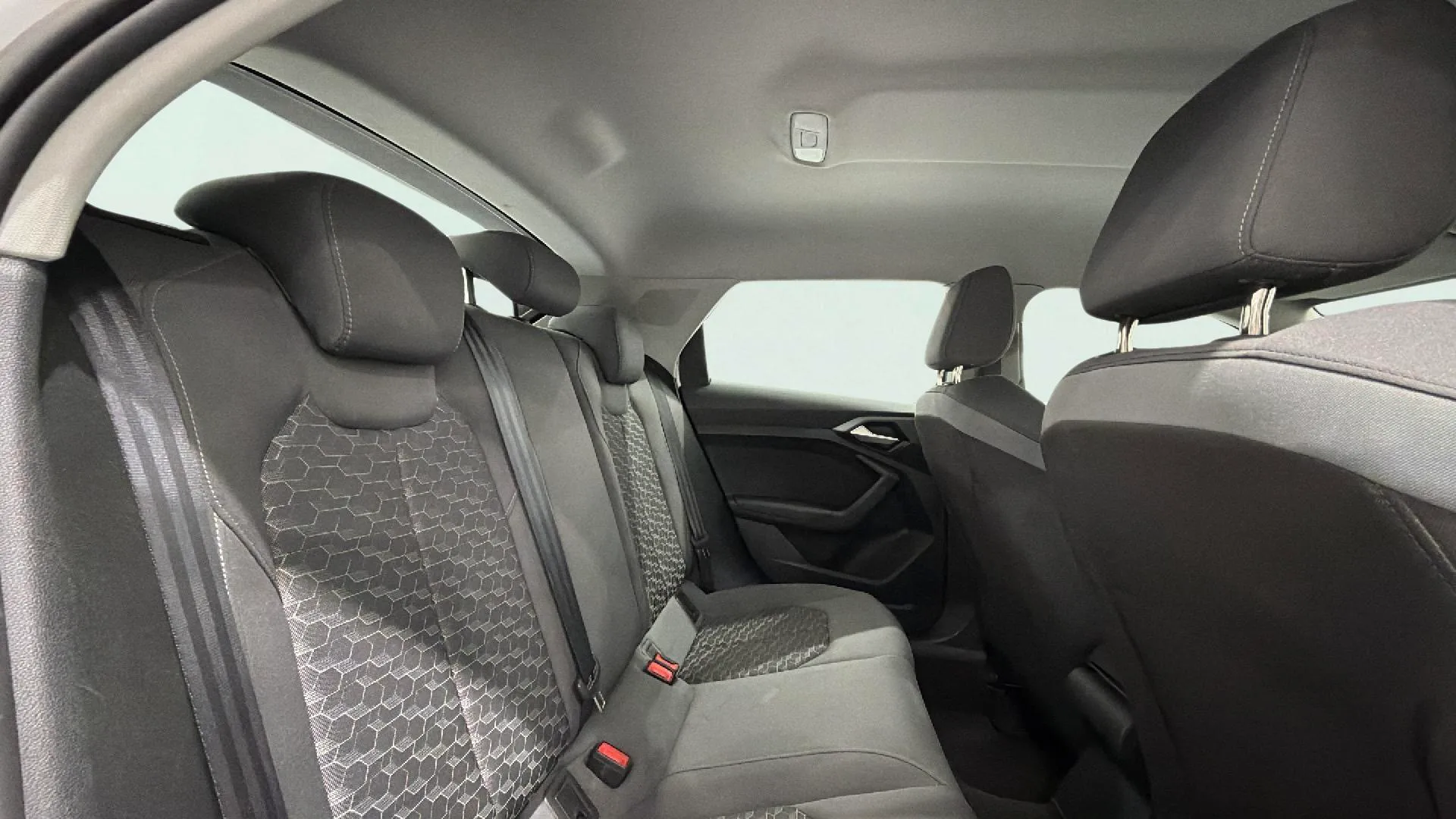 Audi A1 Sportback Advanced 30 TFSI - foto 16