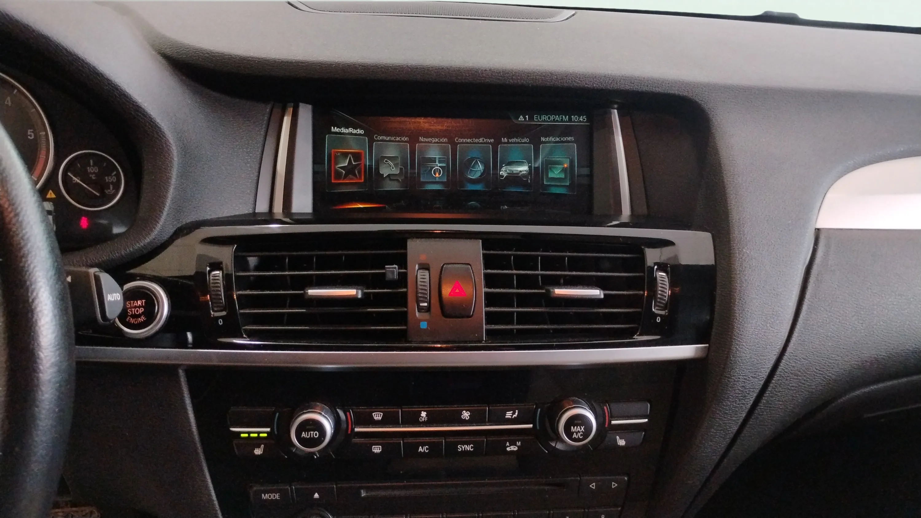 BMW X4 xDrive20d - foto 11