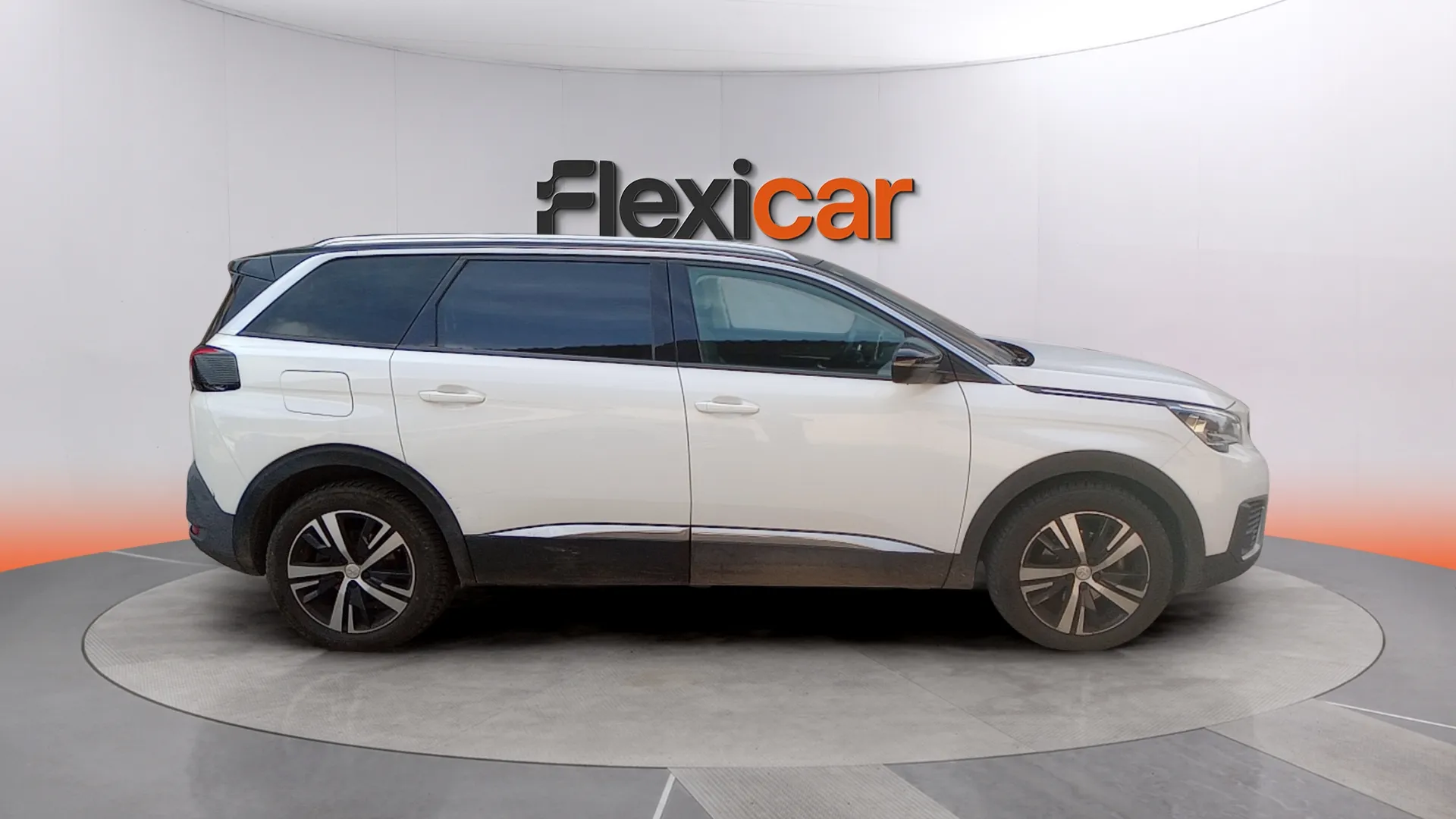 Peugeot 5008 Allure 1.2L PureTech - foto 3