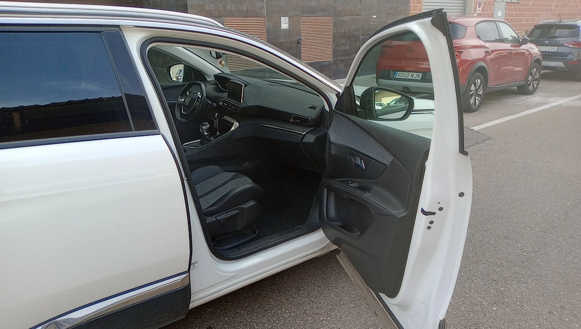 Peugeot 5008 Allure 1.2L PureTech - foto 10