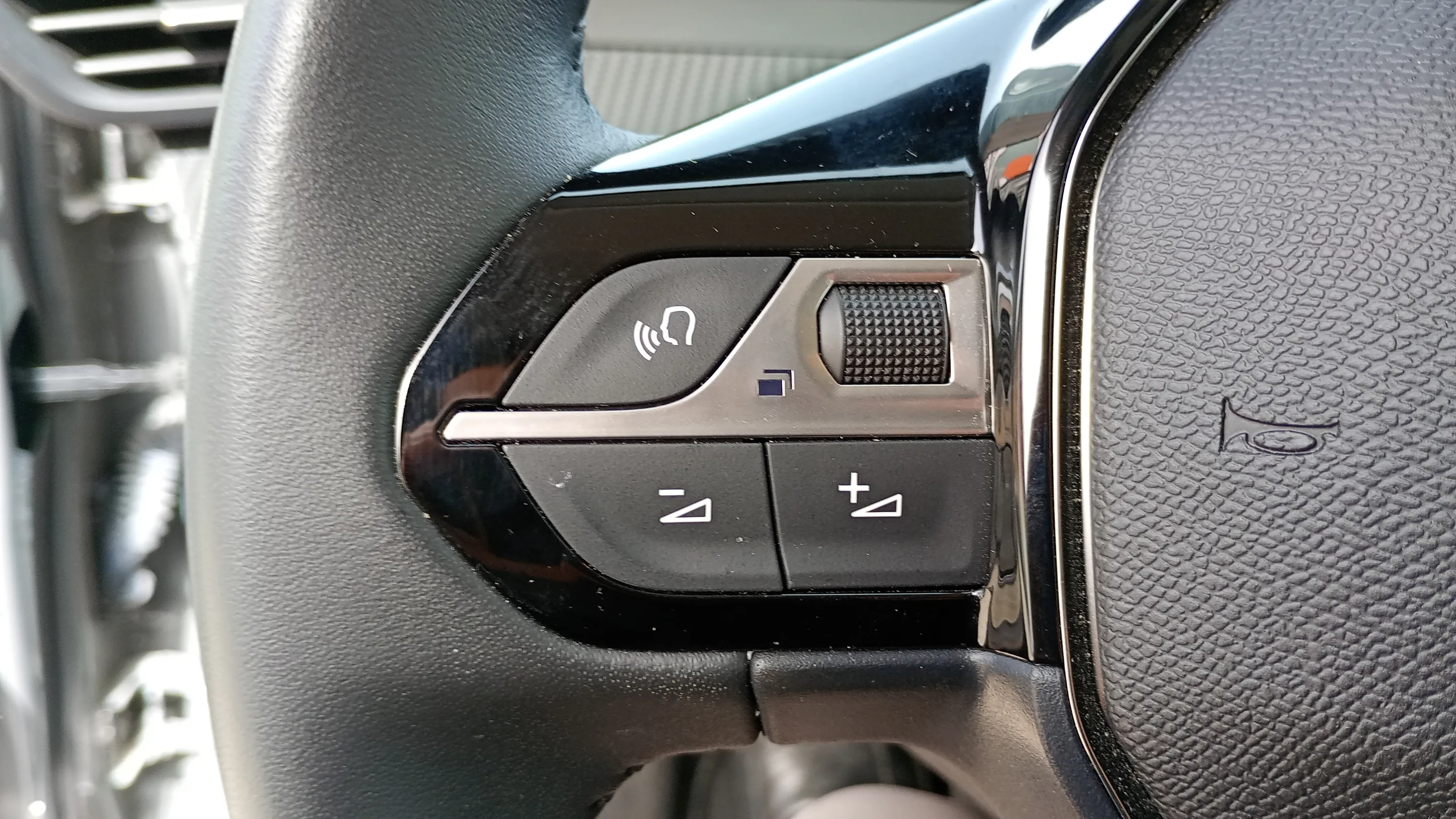 Peugeot 208 Allure Gasolina 100 - foto 12