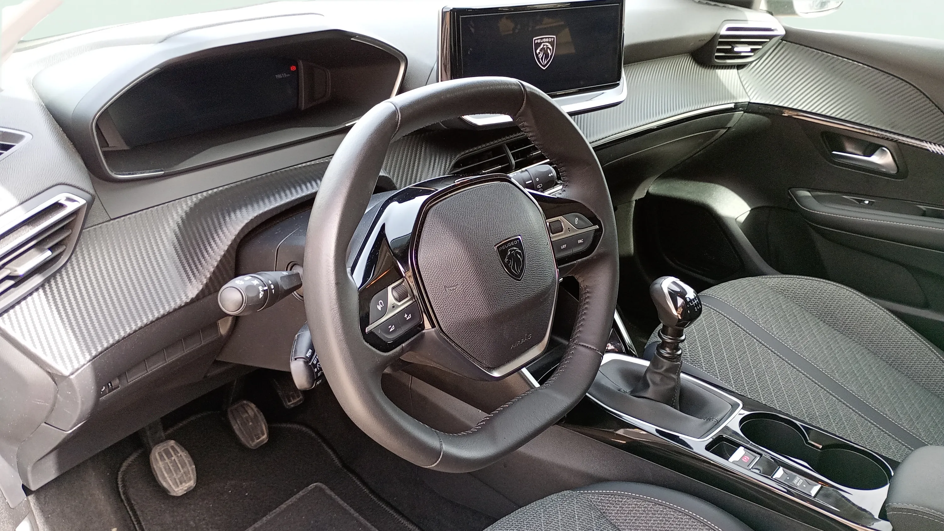 Peugeot 208 Allure Gasolina 100 - foto 9