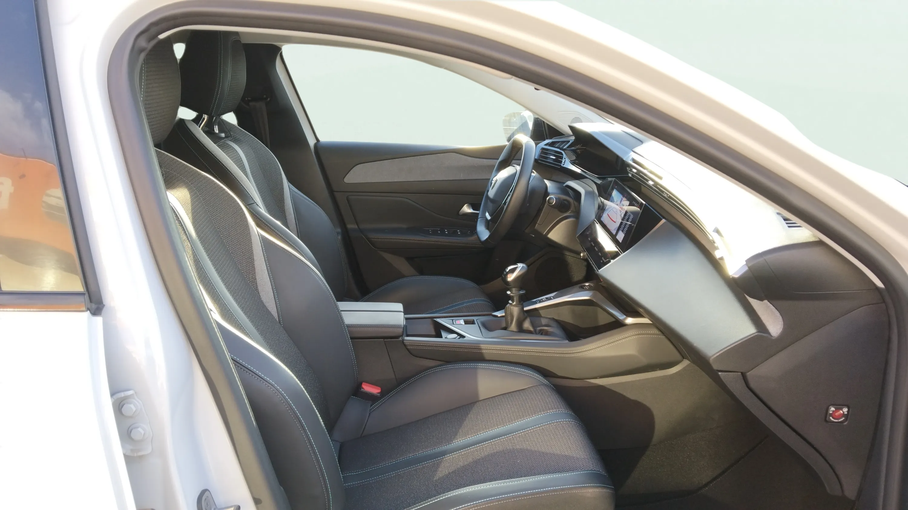 Peugeot 308 Allure PureTech 130 - foto 16