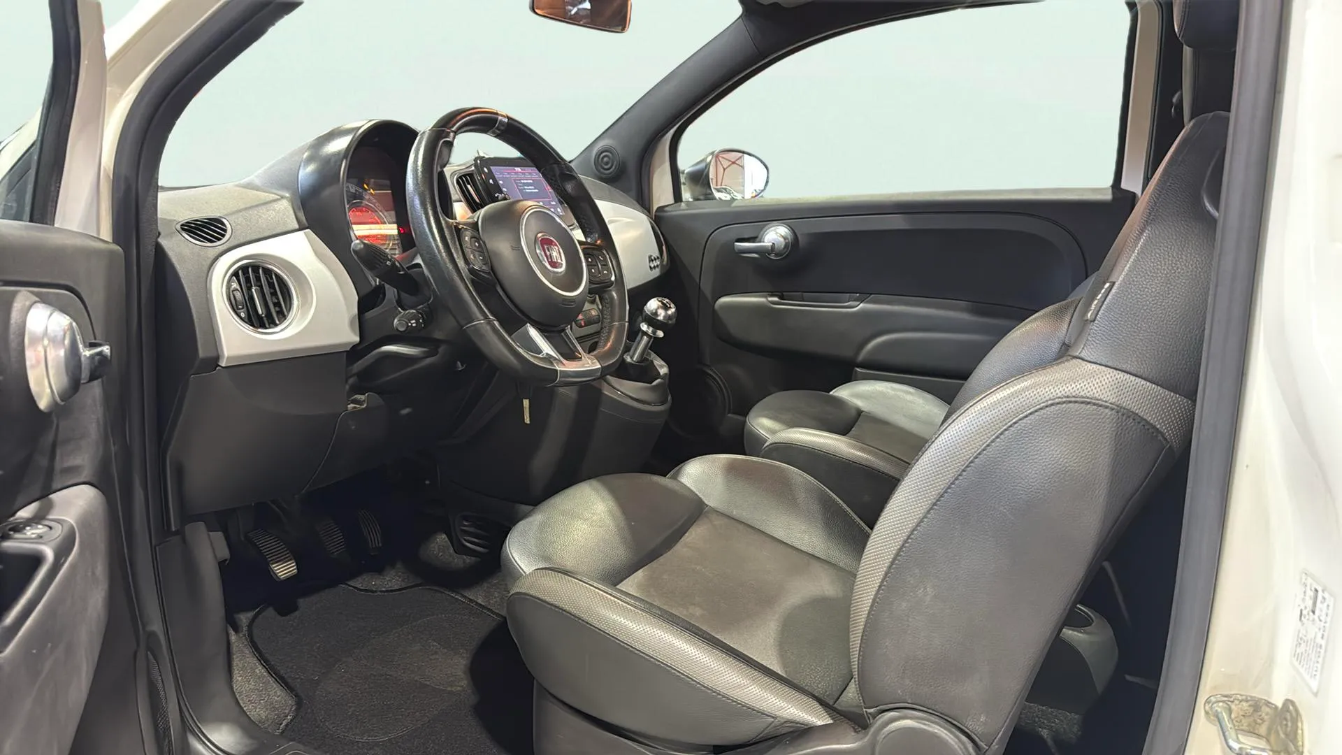 Fiat 500 Connect 1.0 Hybrid - foto 11