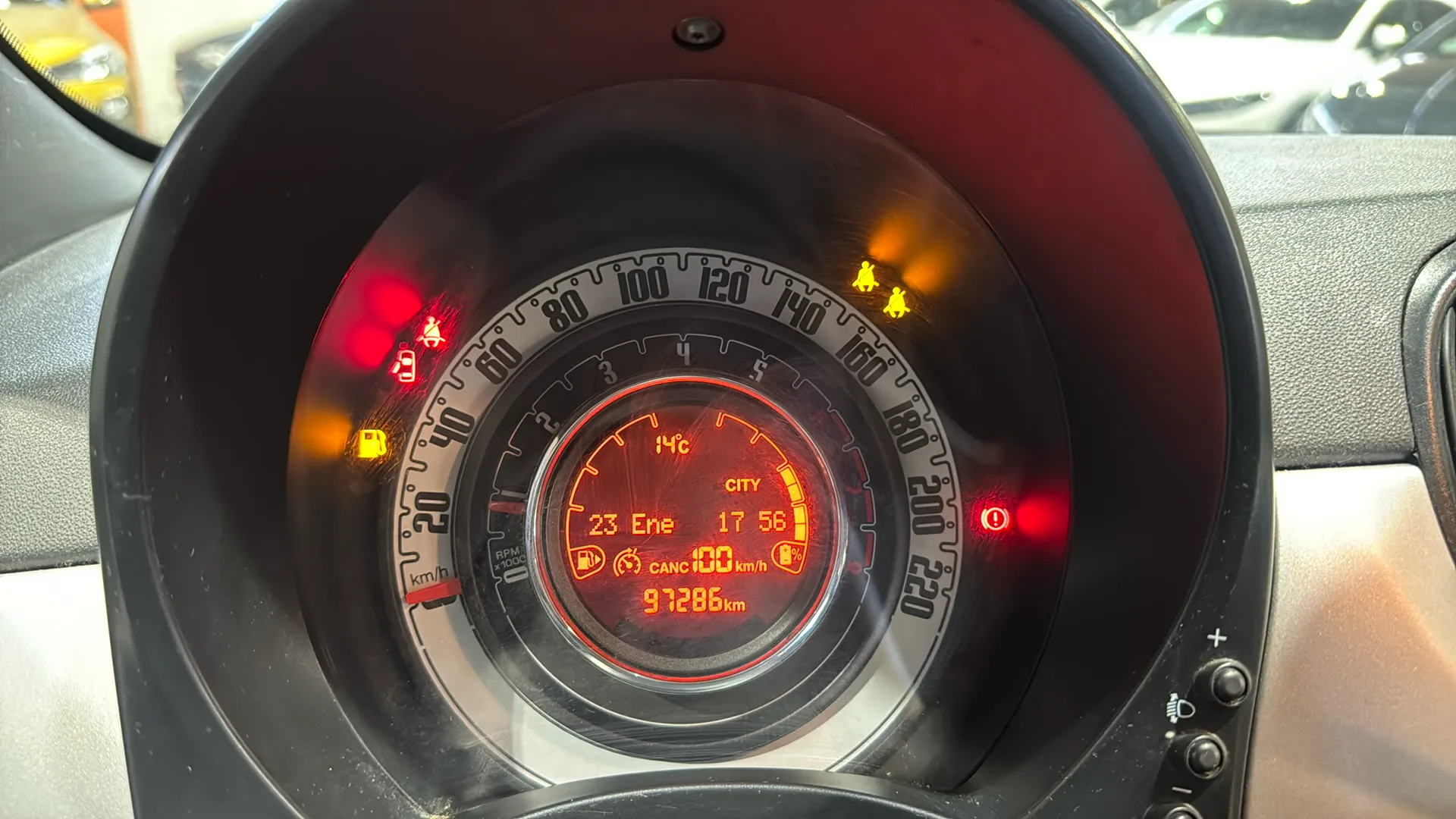Fiat 500 Connect 1.0 Hybrid - foto 12