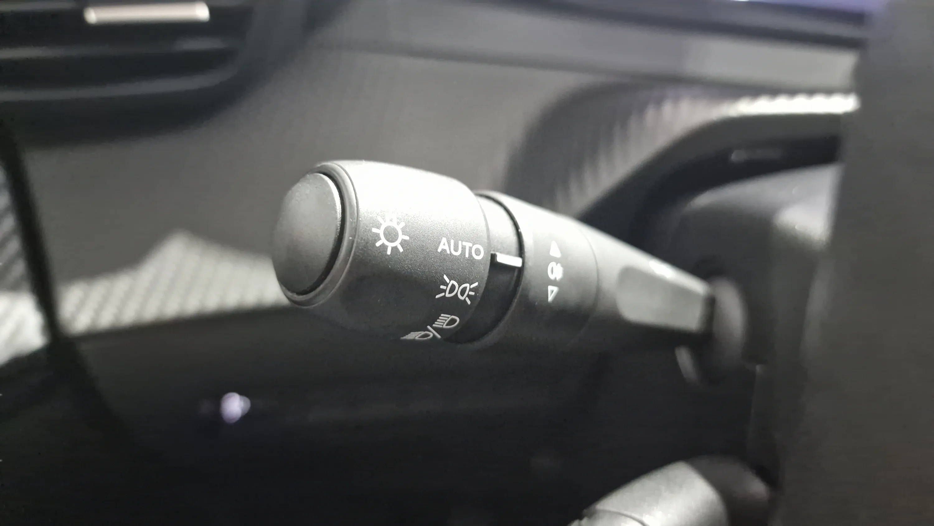 Peugeot 208 Allure Gasolina 100 - foto 17