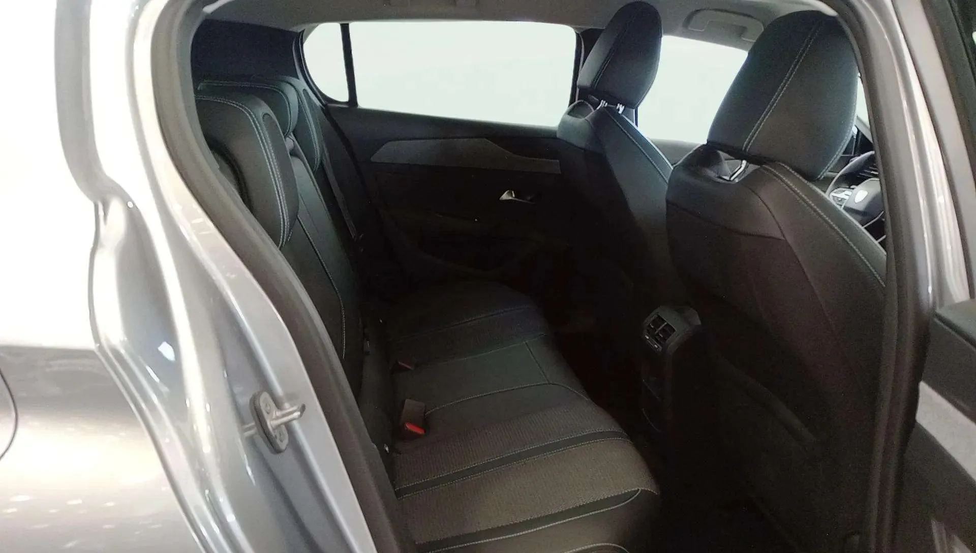 Peugeot 308 Allure PureTech 130 - foto 15