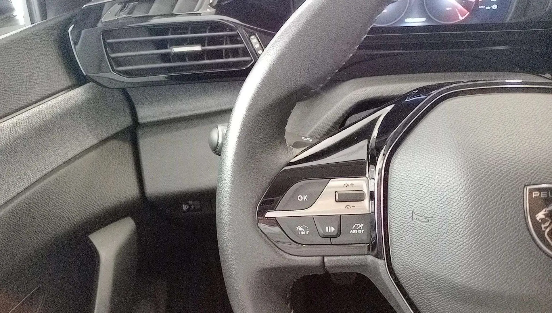 Peugeot 308 Allure PureTech 130 - foto 9