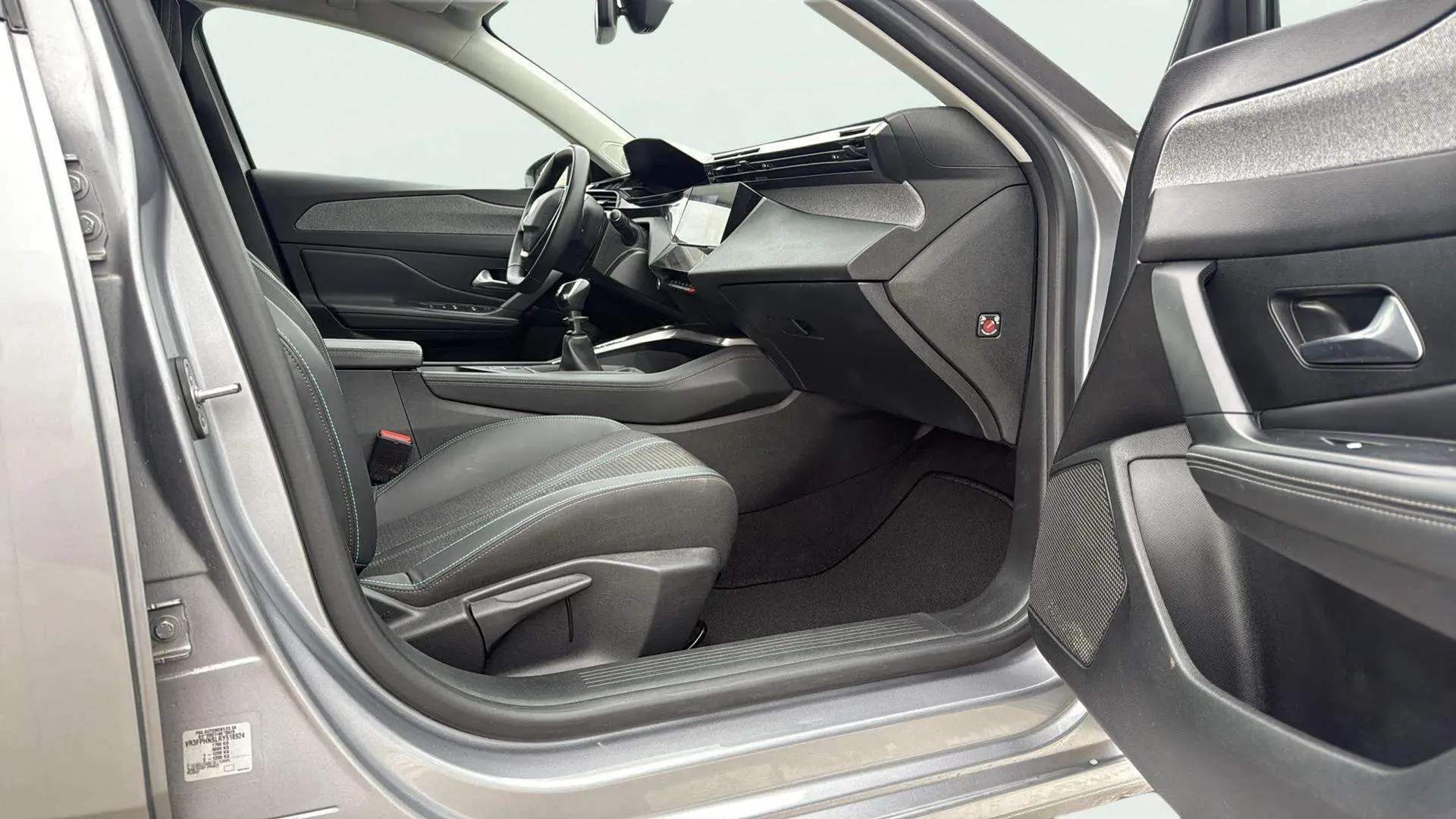 Peugeot 308 Allure PureTech 130 - foto 13