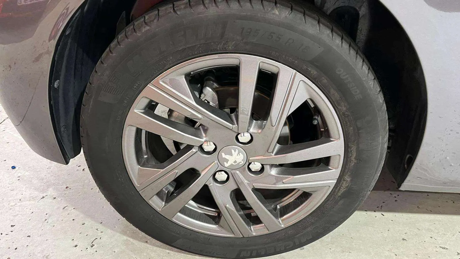 Peugeot 208 PureTech Style - foto 7