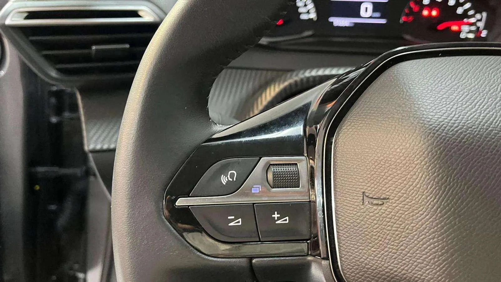 Peugeot 208 PureTech Style - foto 12