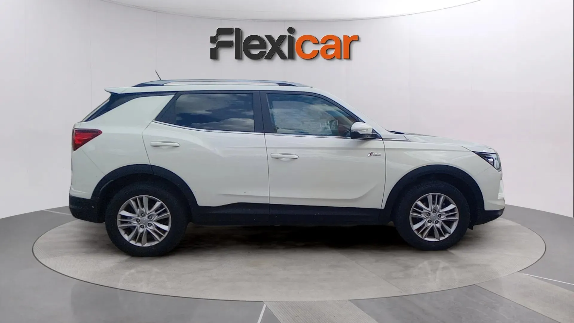 SsangYong Korando G15T LP Urban - foto 6