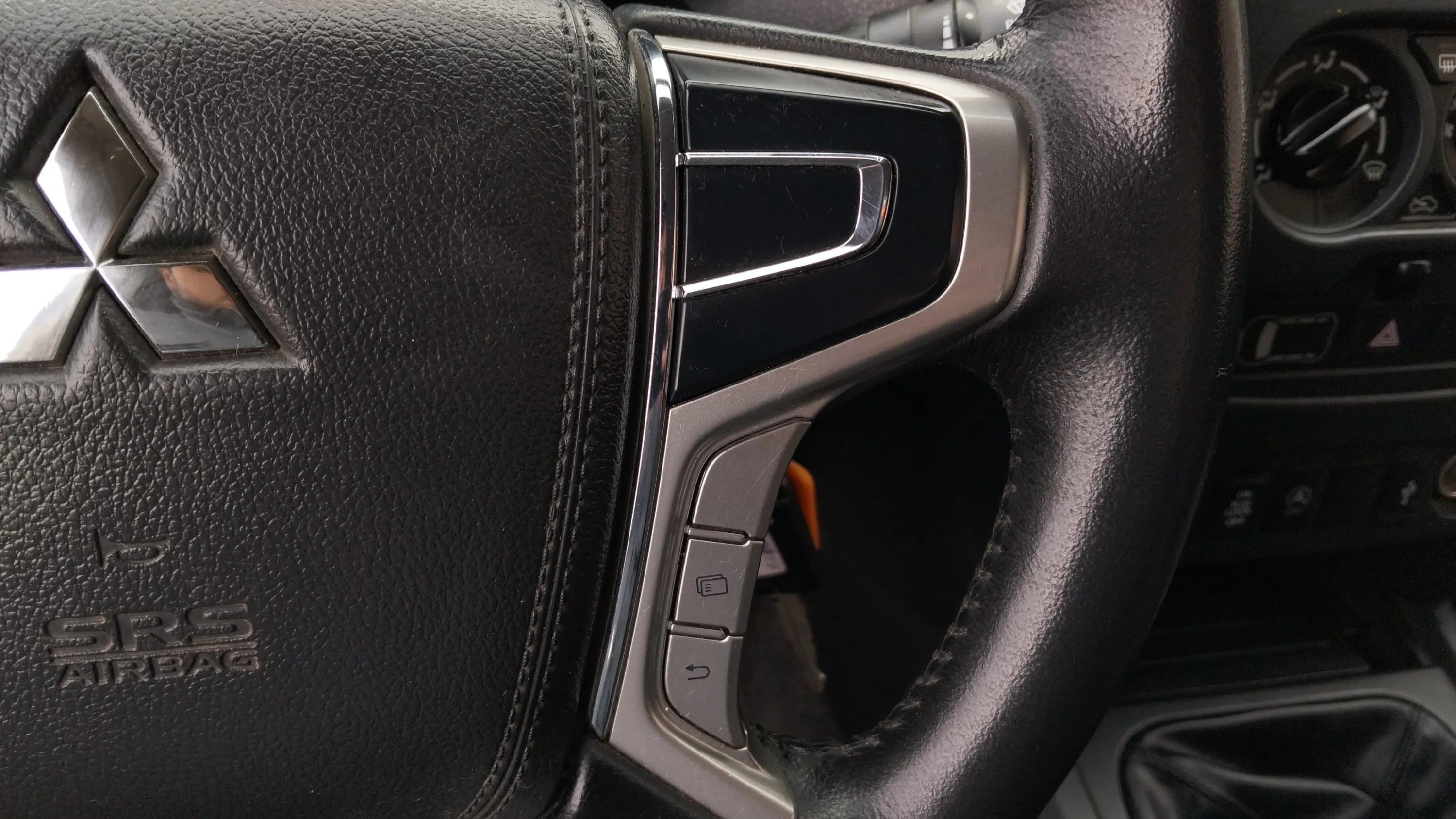 Mitsubishi L200 220 DID Mpro - foto 18