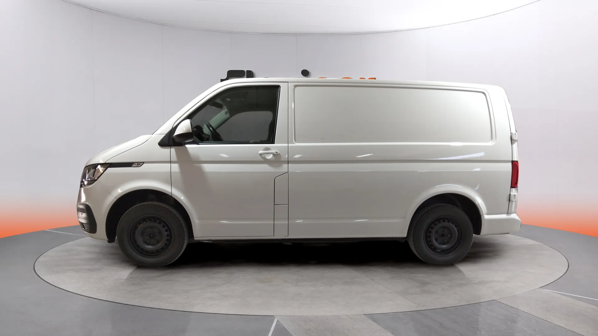 Volkswagen Transporter Furgón Corto TN 2.0 TDI DSG - foto 3