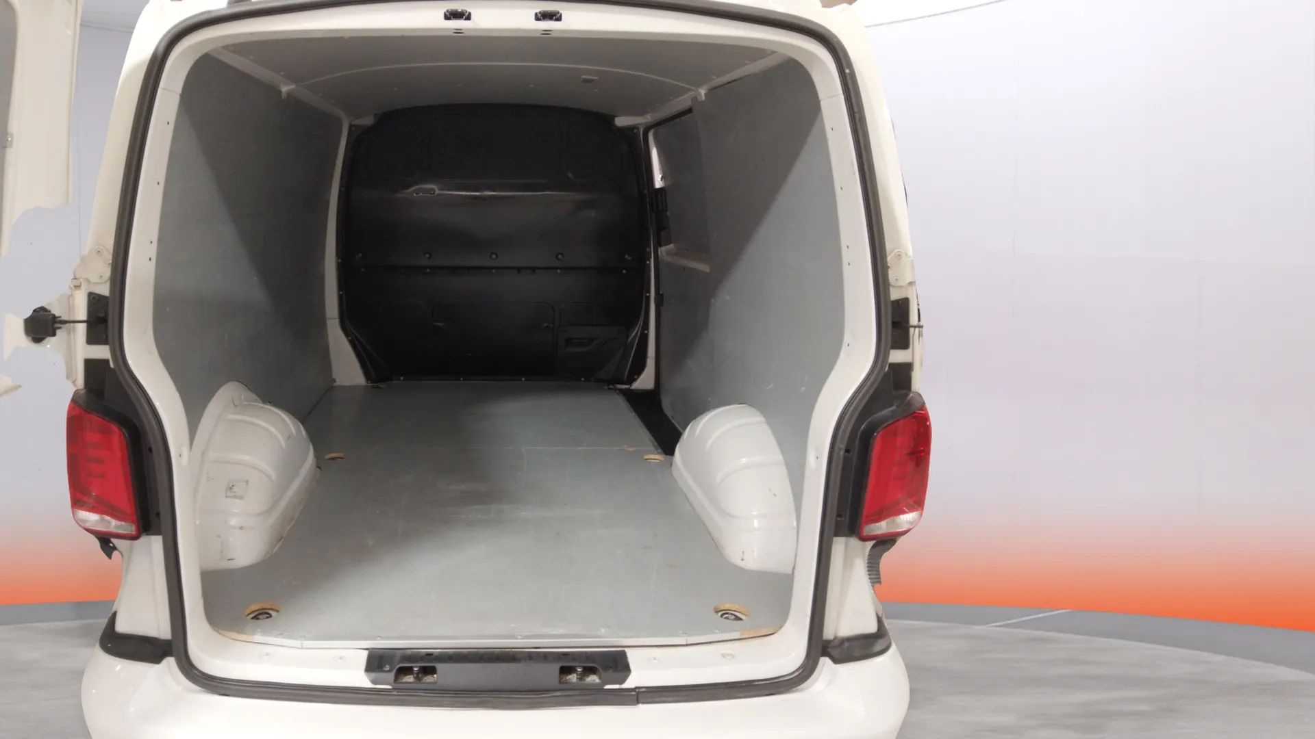 Volkswagen Transporter Furgón Corto TN 2.0 TDI DSG - foto 16