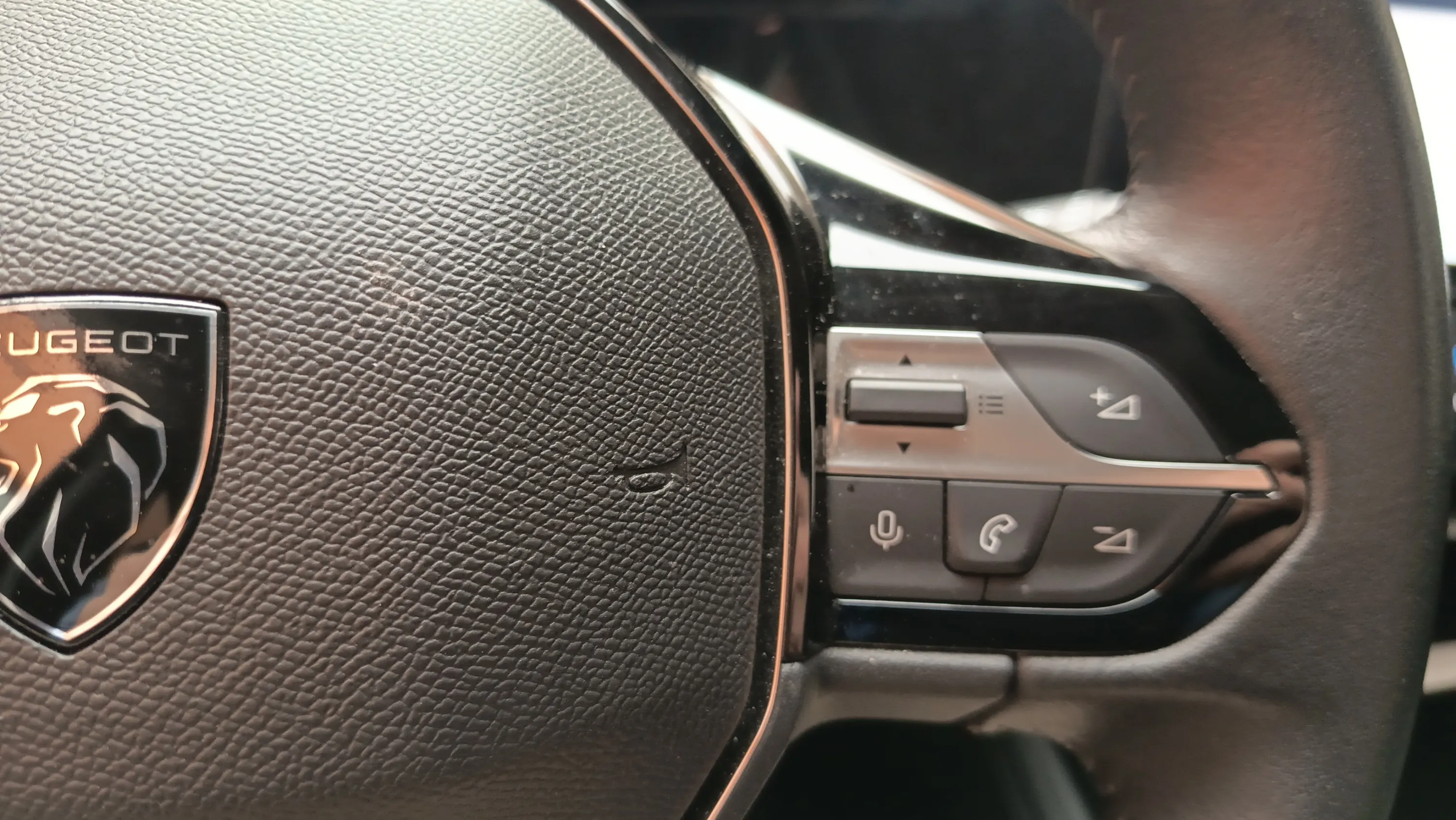 Peugeot 308 Allure PureTech 130 - foto 13