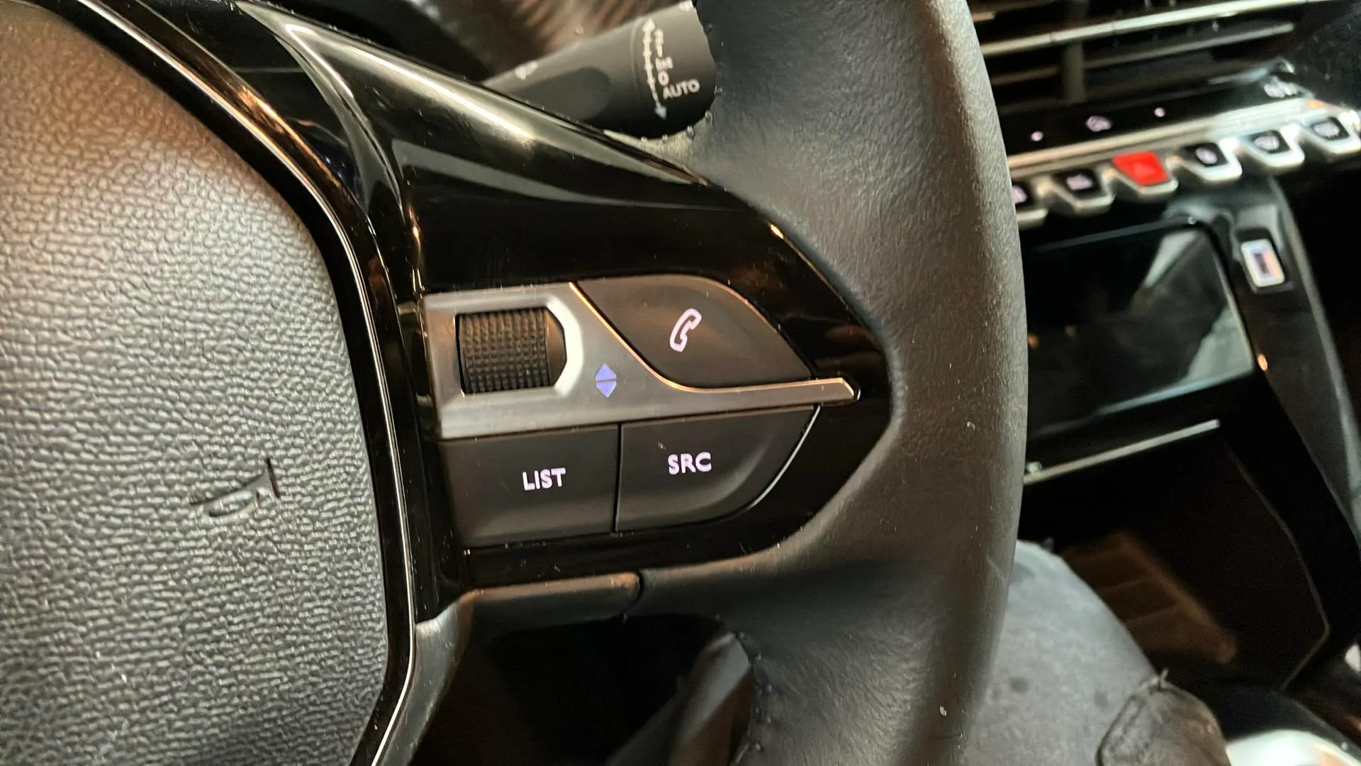Peugeot 208 Allure Gasolina 100 - foto 17
