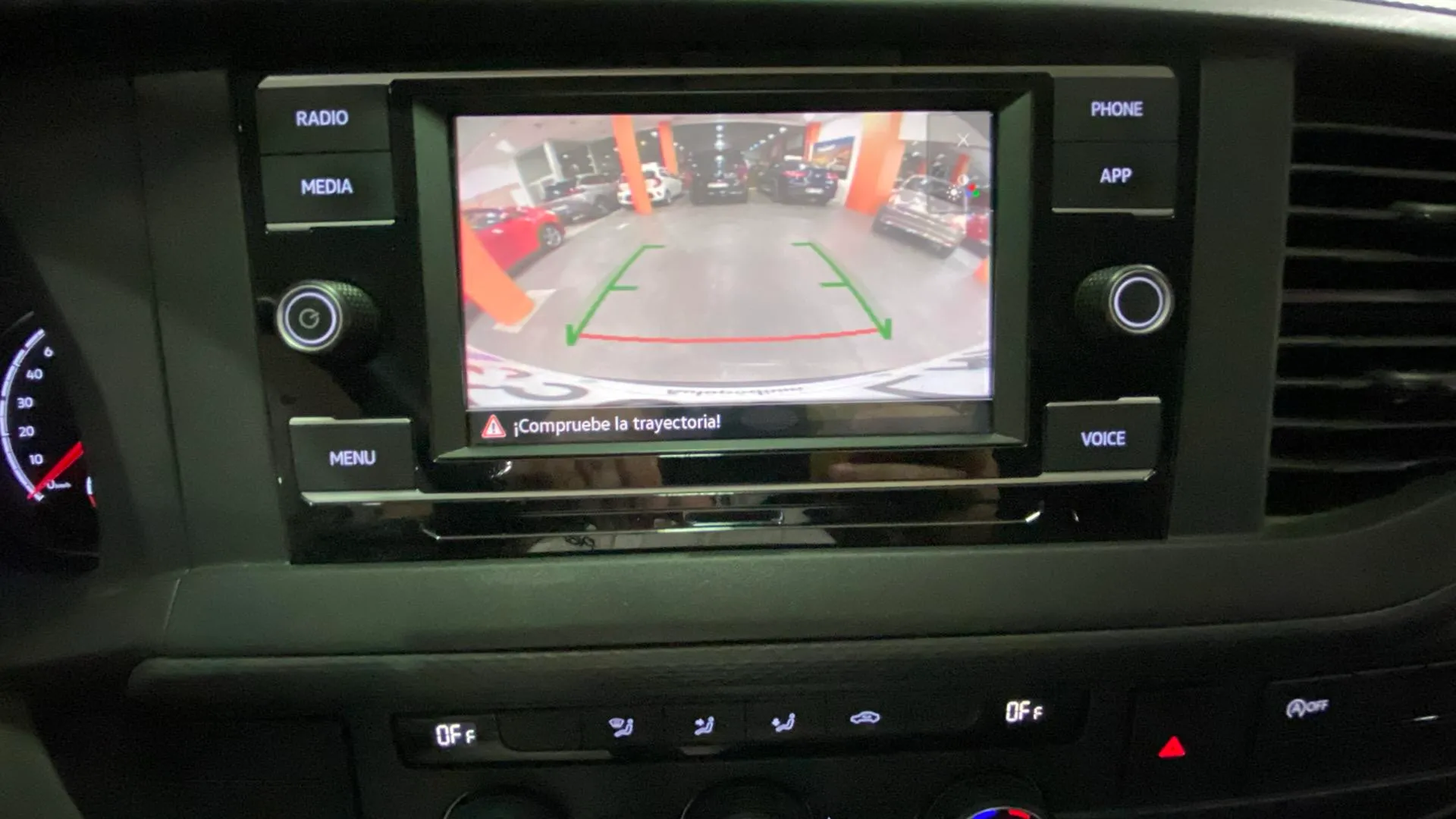 Volkswagen Caravelle Origin Corta 2.0 TDI BMT - foto 23