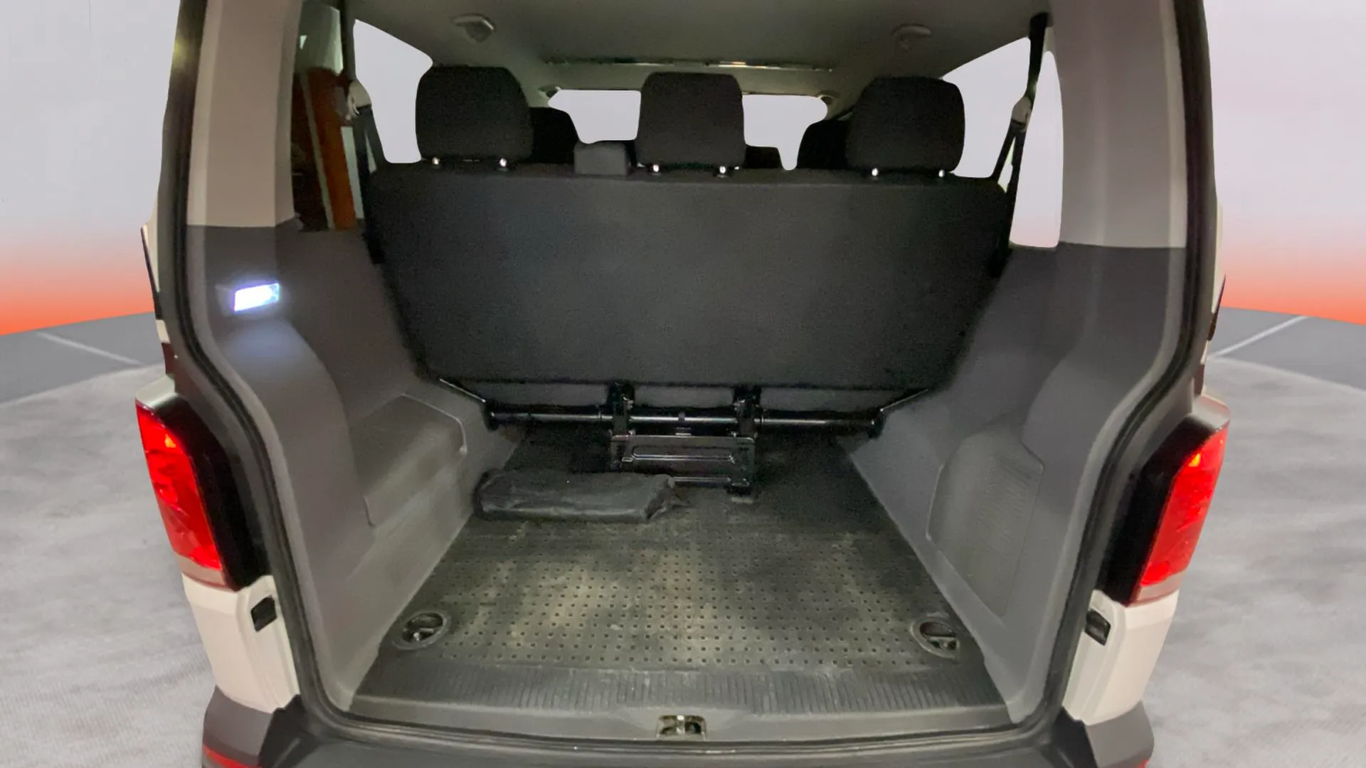 Volkswagen Caravelle Origin Corta 2.0 TDI BMT - foto 16