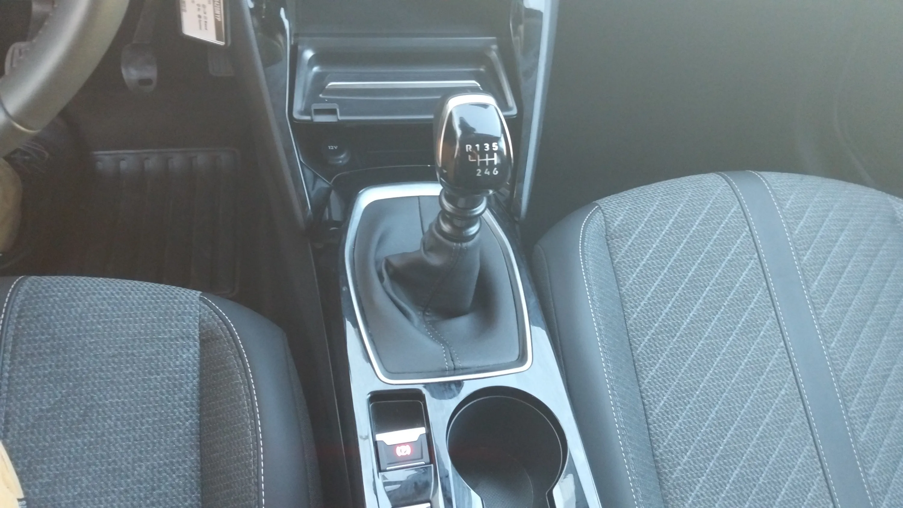 Peugeot 208 Allure Gasolina 100 - foto 13