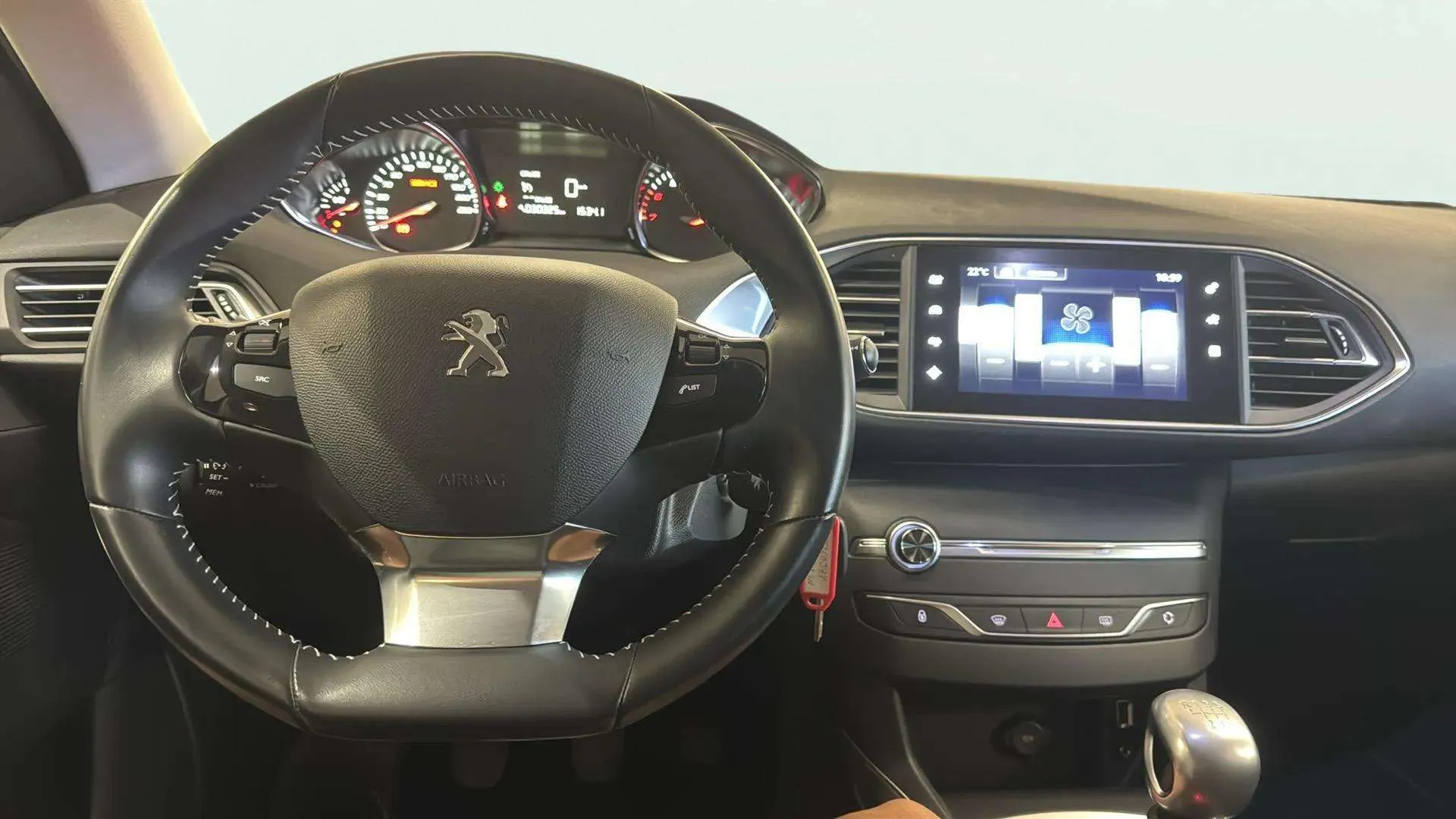 Peugeot 308 SW Allure 1.2 PureTech - foto 12