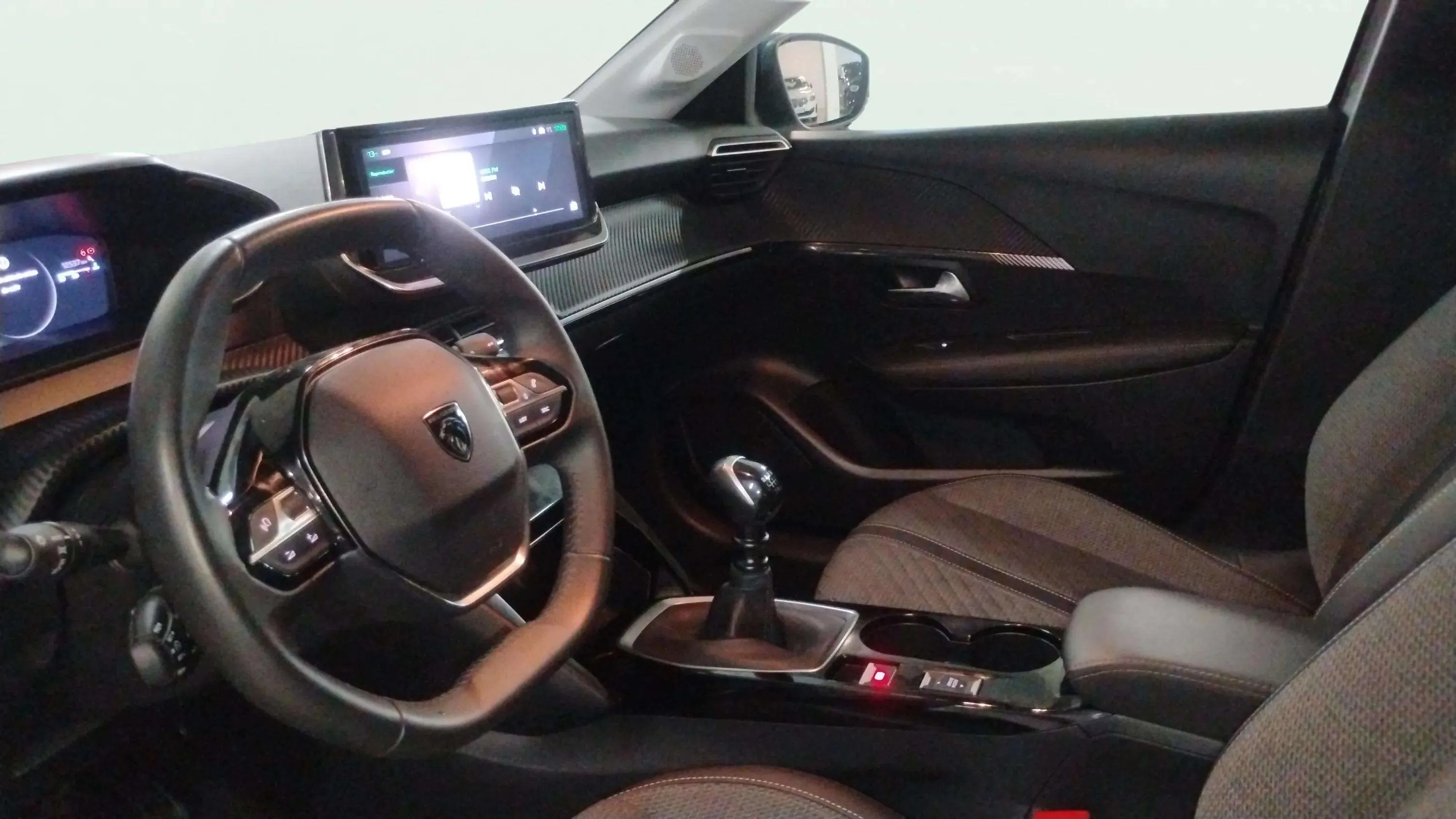 Peugeot 208 Allure Gasolina 100 - foto 5