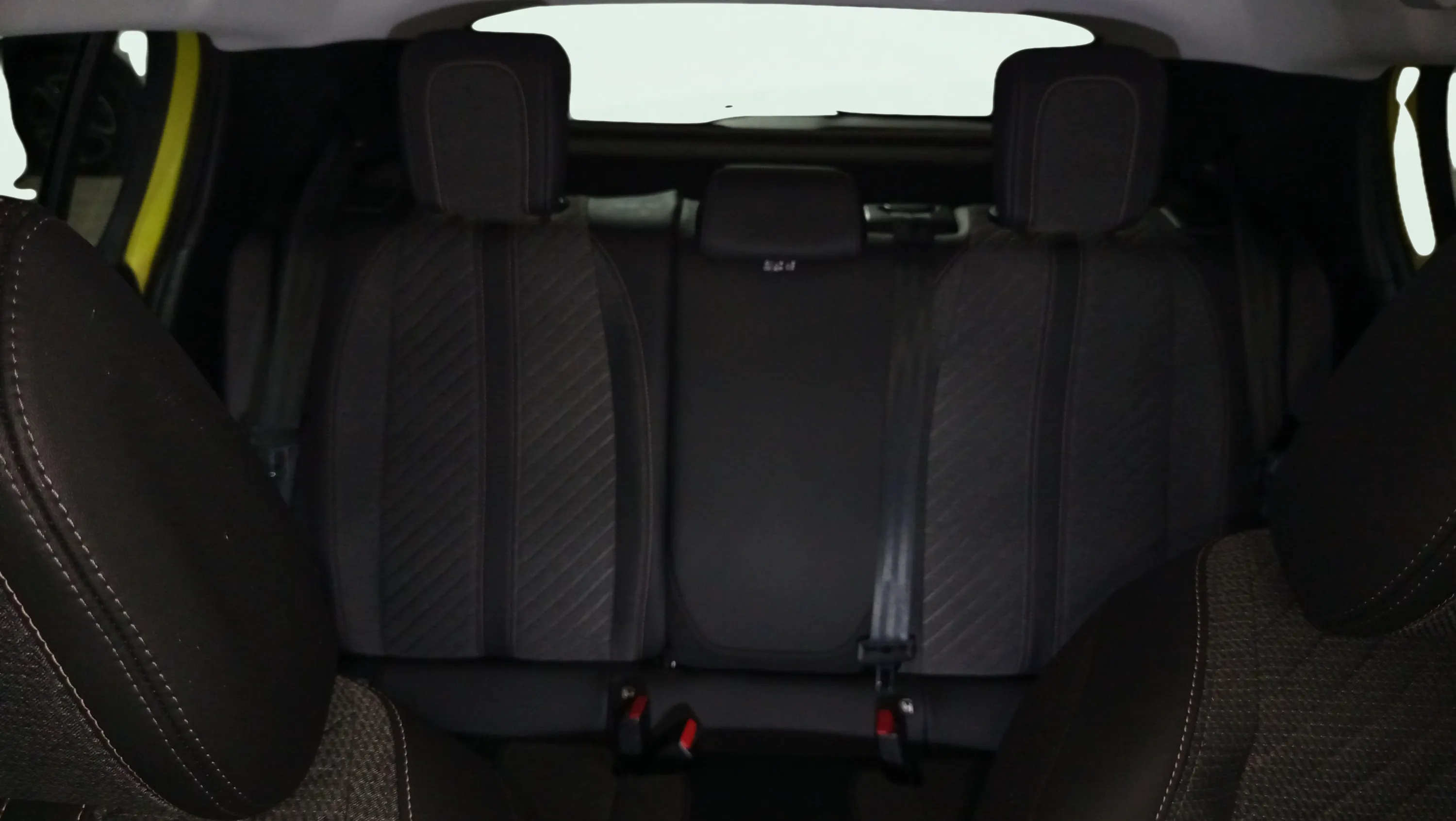 Peugeot 208 Allure Hybrid 100 eDCS6 - foto 14