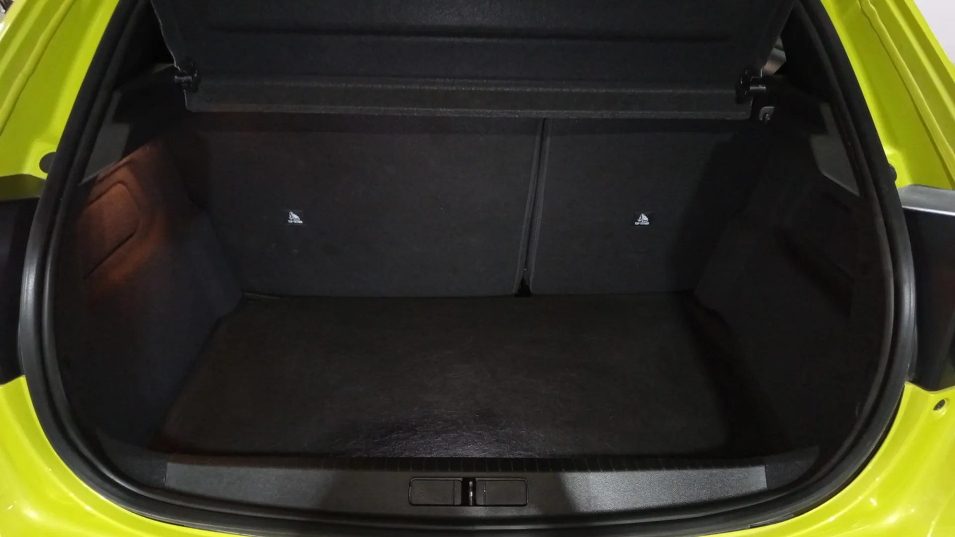 Peugeot 208 Allure Hybrid 100 eDCS6 - foto 16