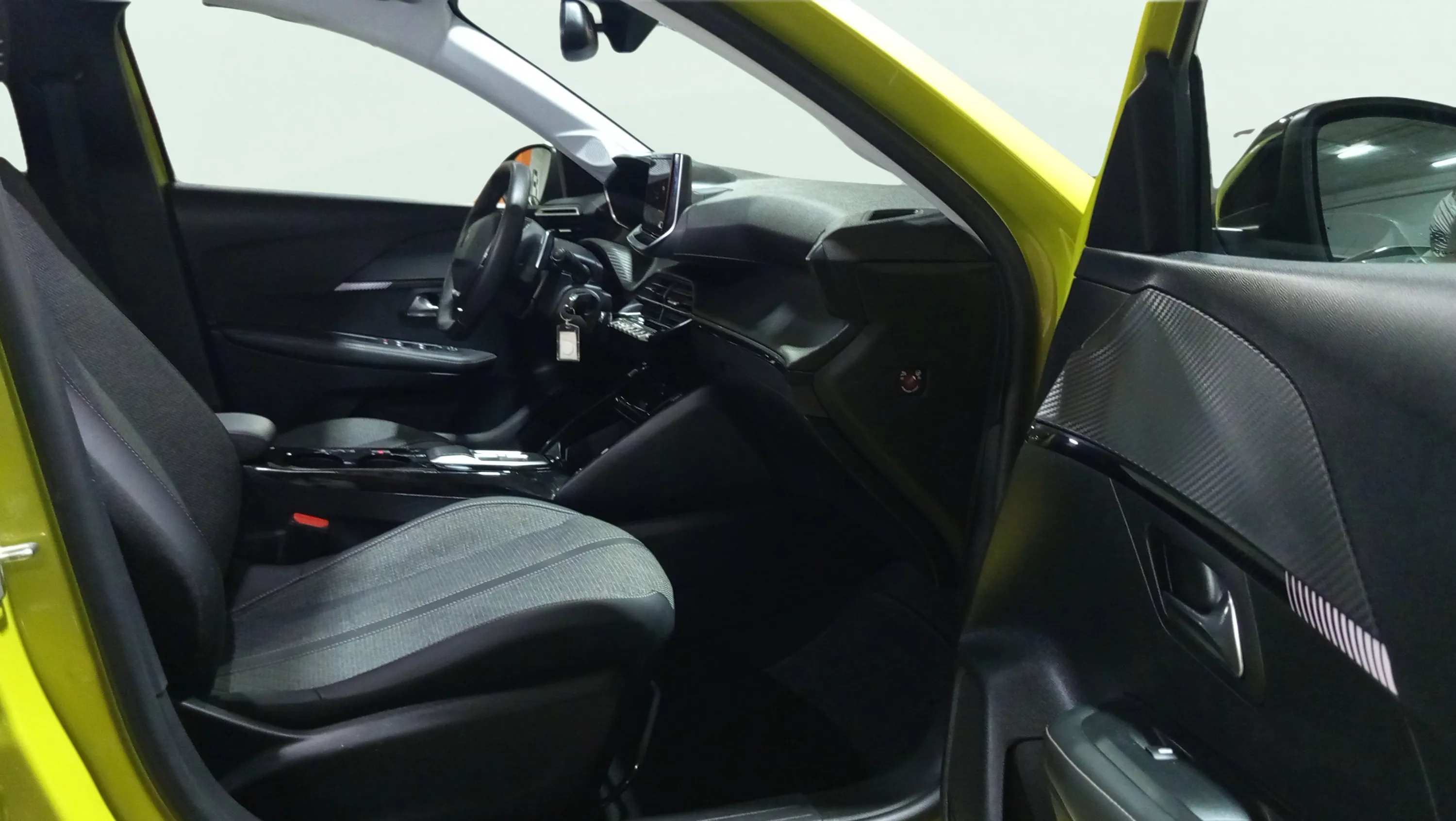 Peugeot 208 Allure Hybrid 100 eDCS6 - foto 13