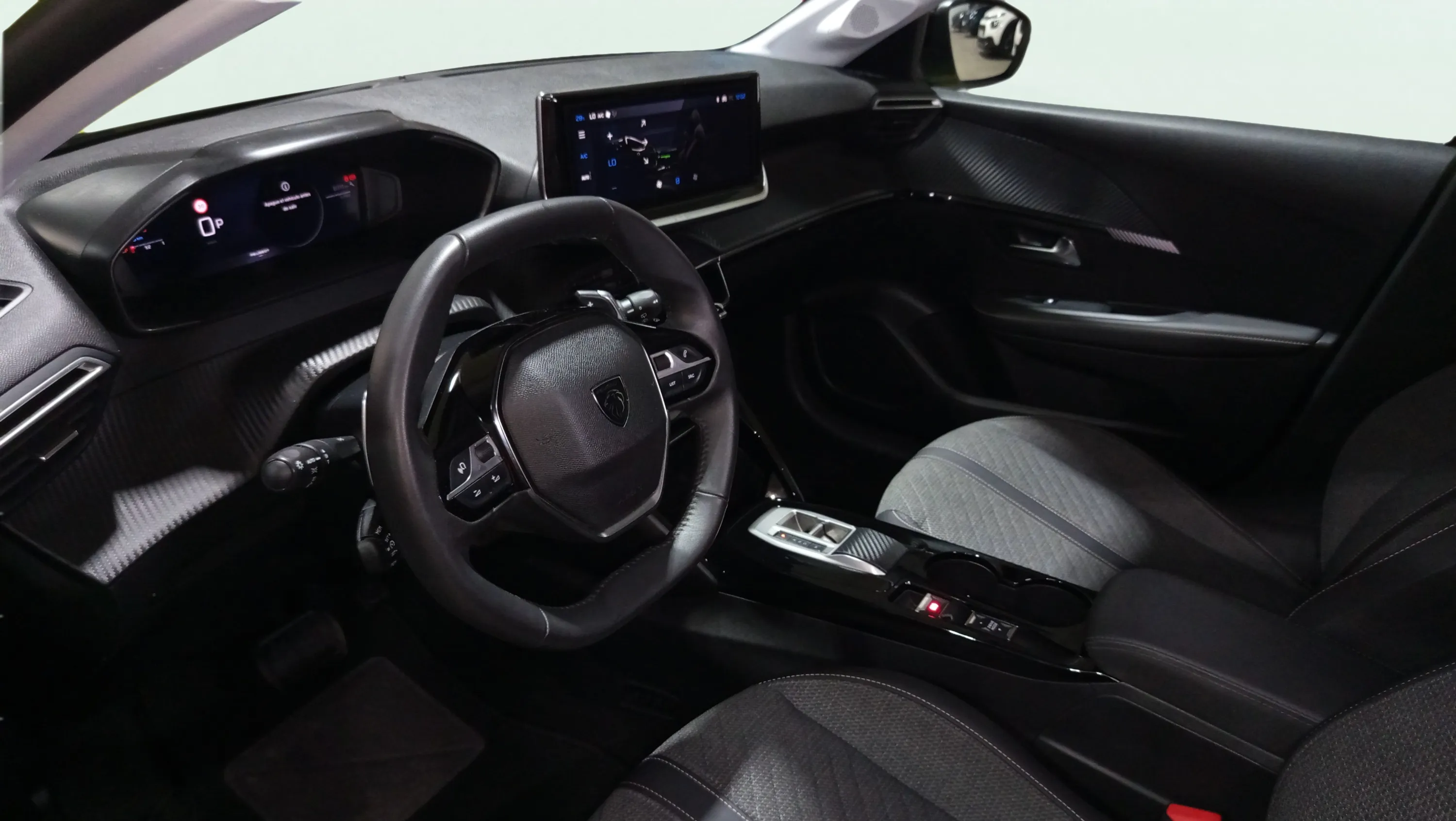 Peugeot 208 Allure Hybrid 100 eDCS6 - foto 29