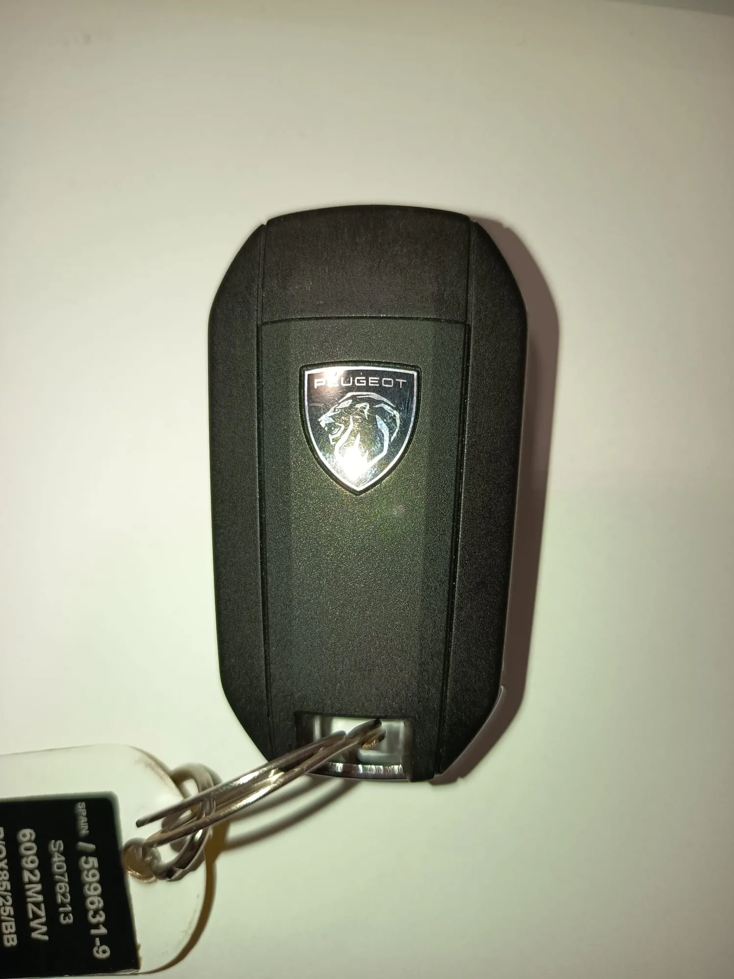 Peugeot 208 Allure Hybrid 110 eDCS6 - foto 21