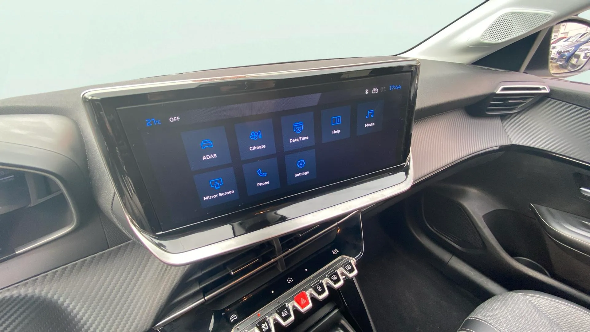 Peugeot 208 Allure Hybrid 100 eDCS6 - foto 15