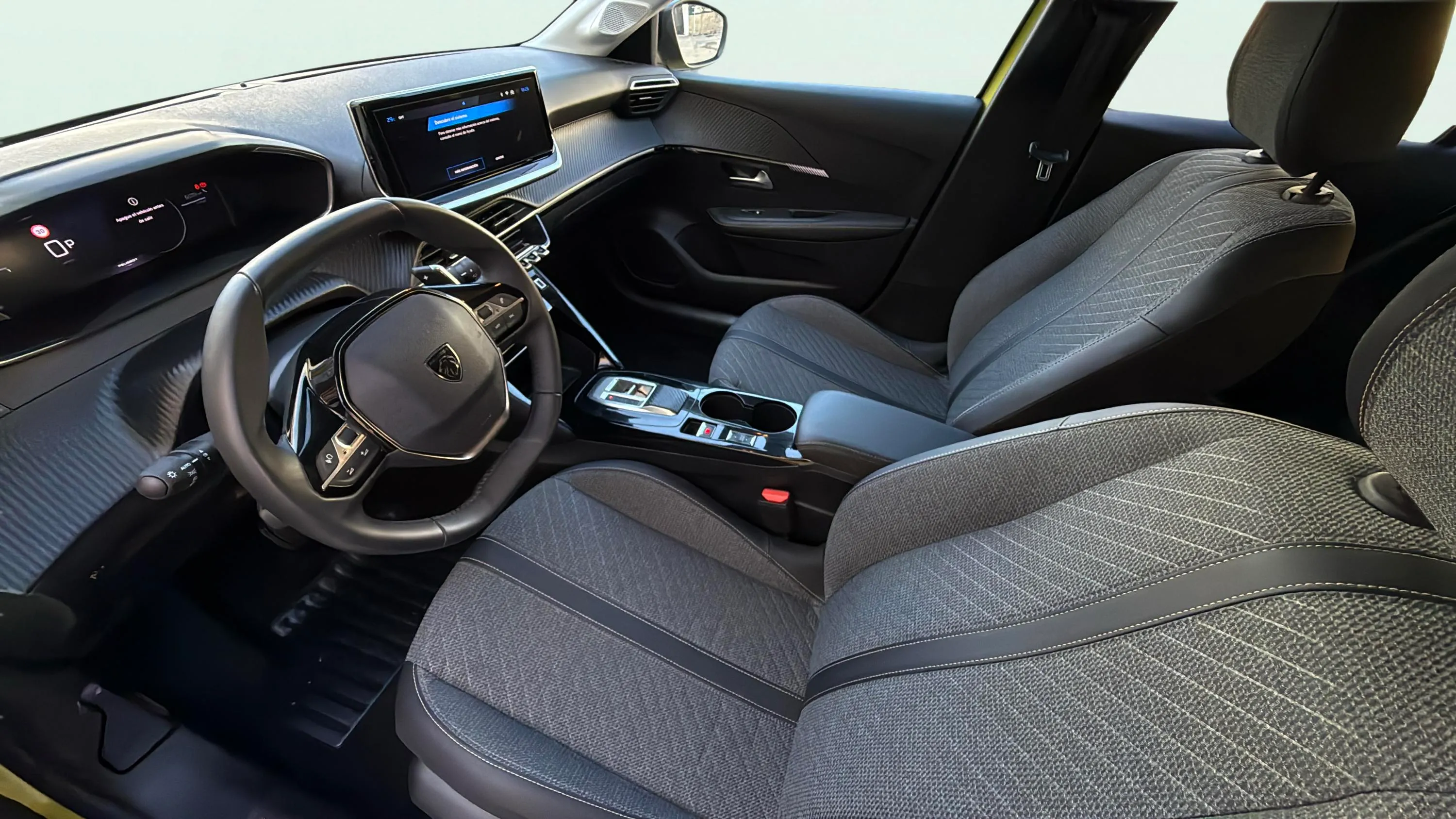 Peugeot 208 Allure Hybrid 110 eDCS6 - foto 21