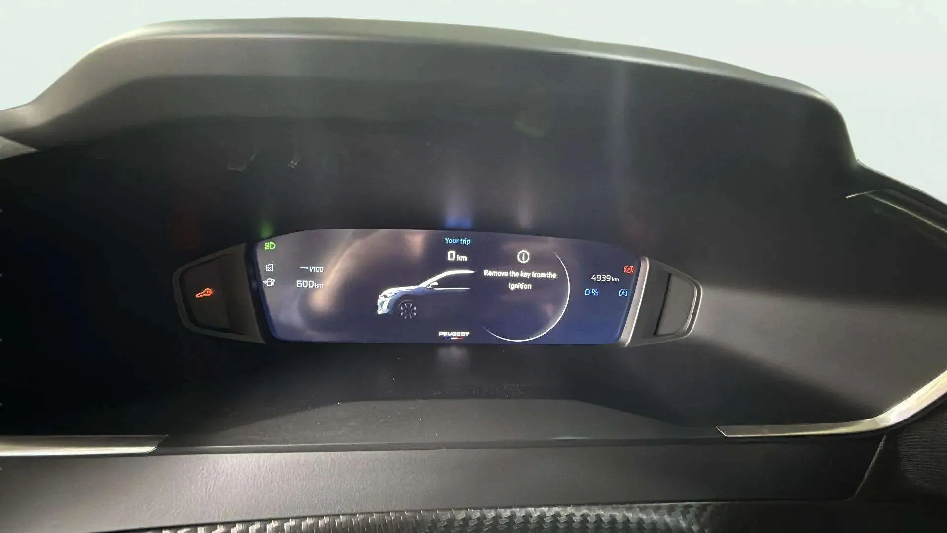 Peugeot 208 Allure Hybrid 100 eDCS6 - foto 9