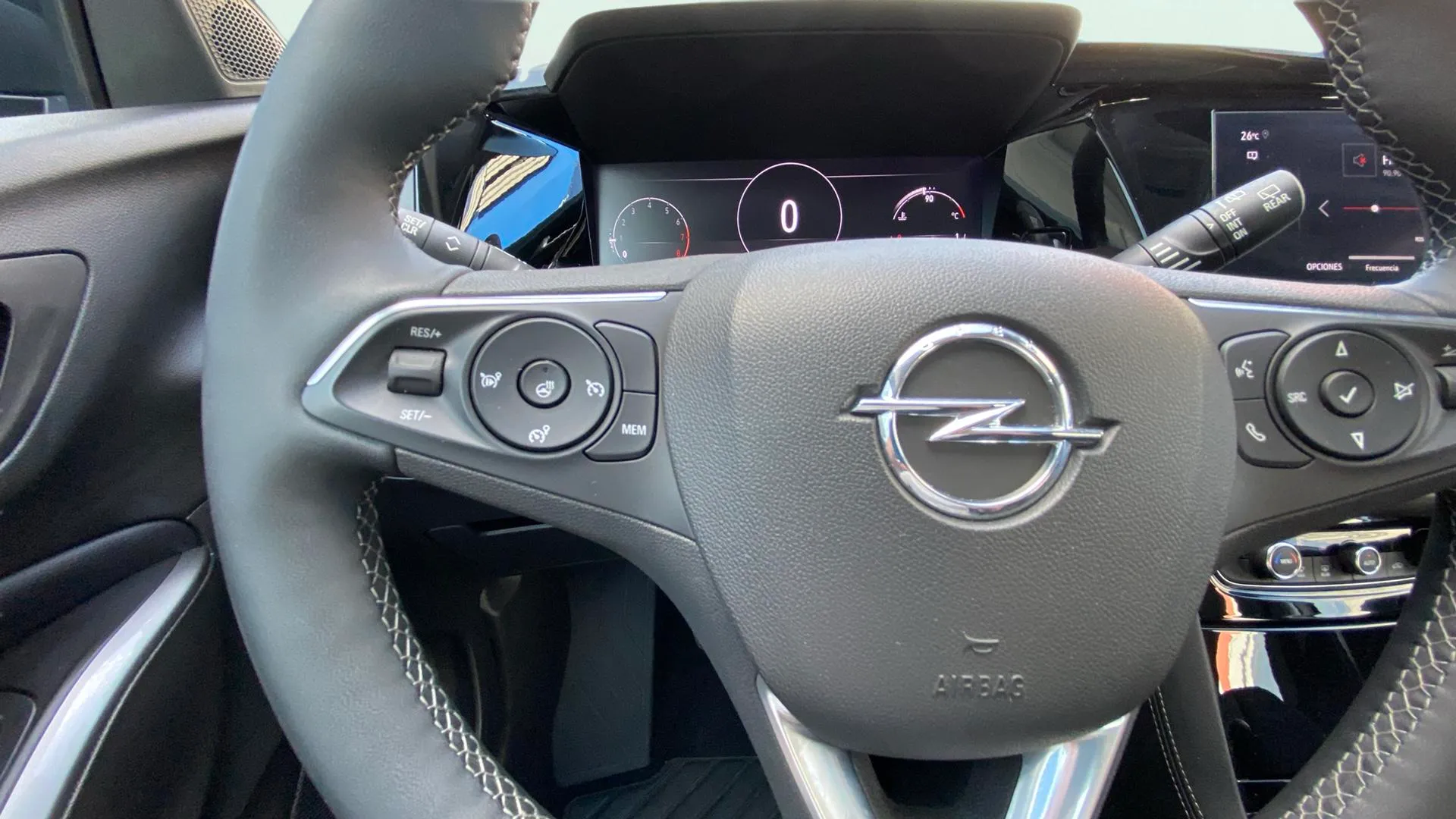 Opel Grandland 1.2T XHT MT6 GS - foto 15