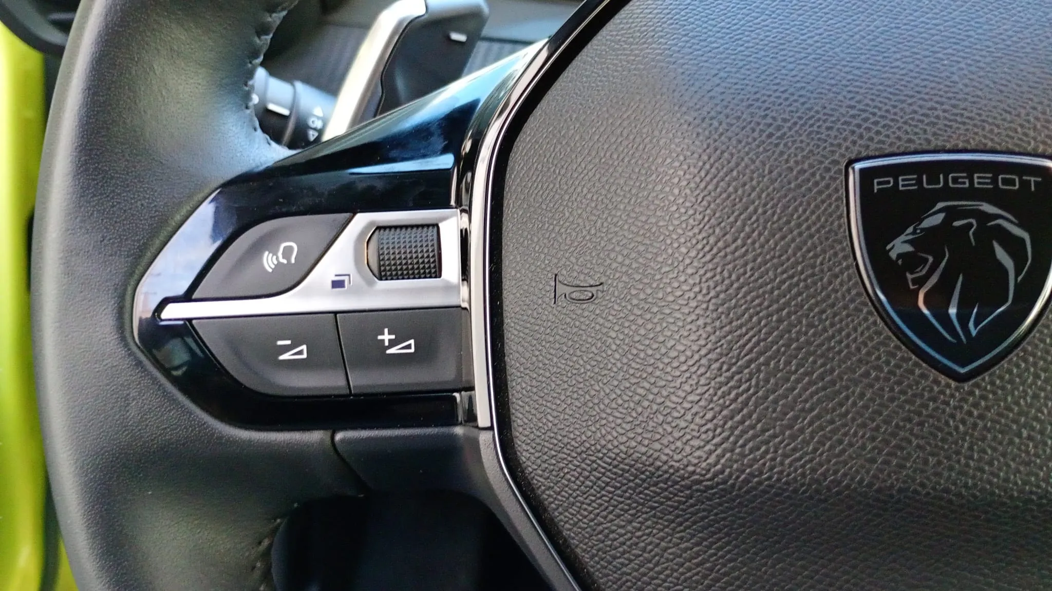 Peugeot 208 Allure Hybrid 110 eDCS6 - foto 16
