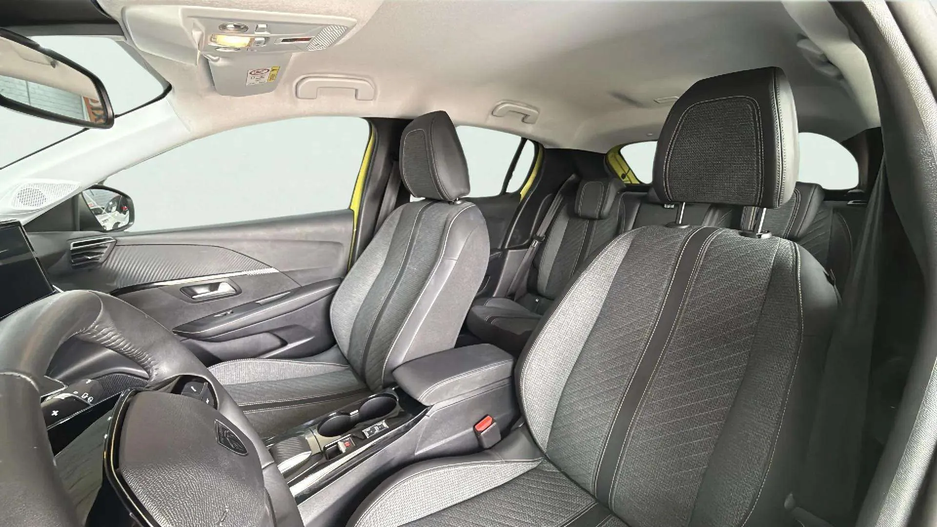 Peugeot 208 Allure Hybrid 100 eDCS6 - foto 11