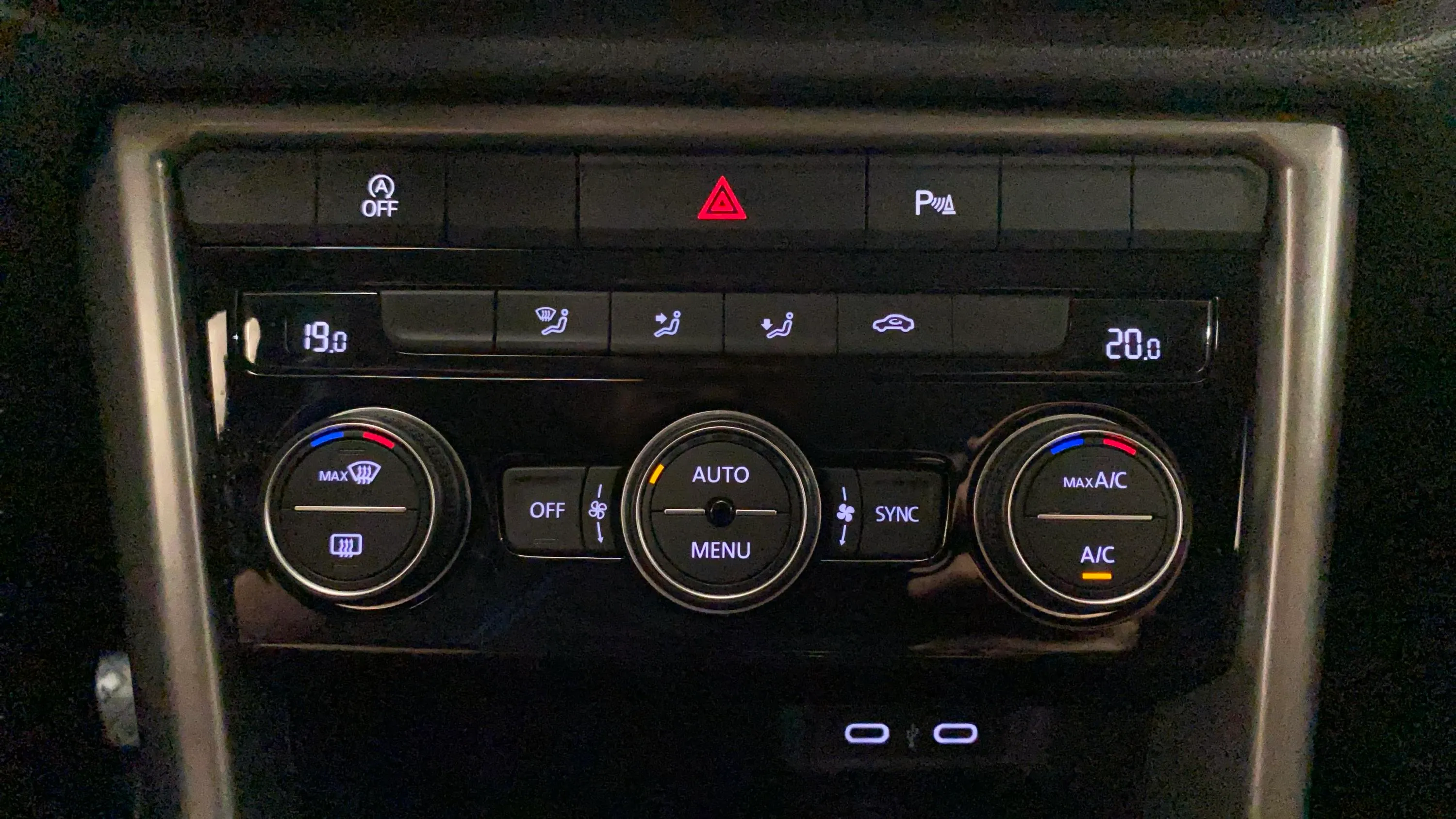 Volkswagen T-Roc Advance 1.0 TSI - foto 27