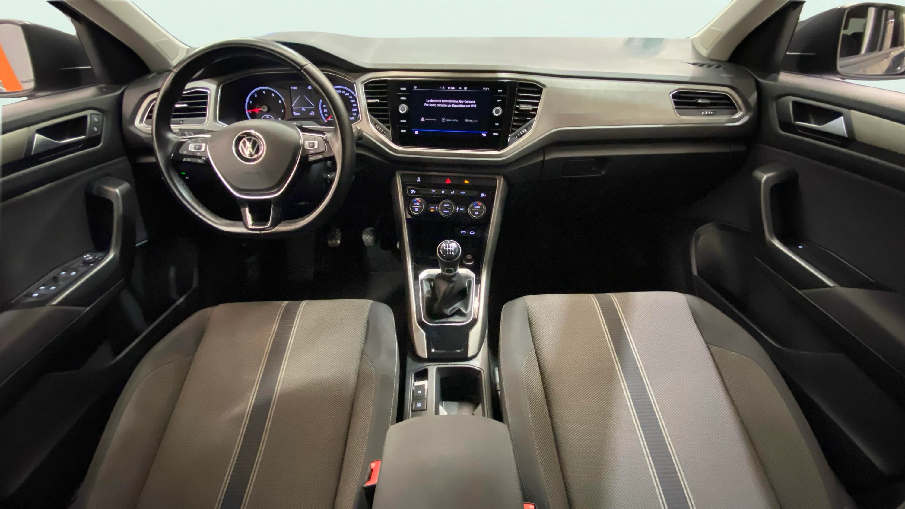Volkswagen T-Roc Advance 1.0 TSI - foto 13