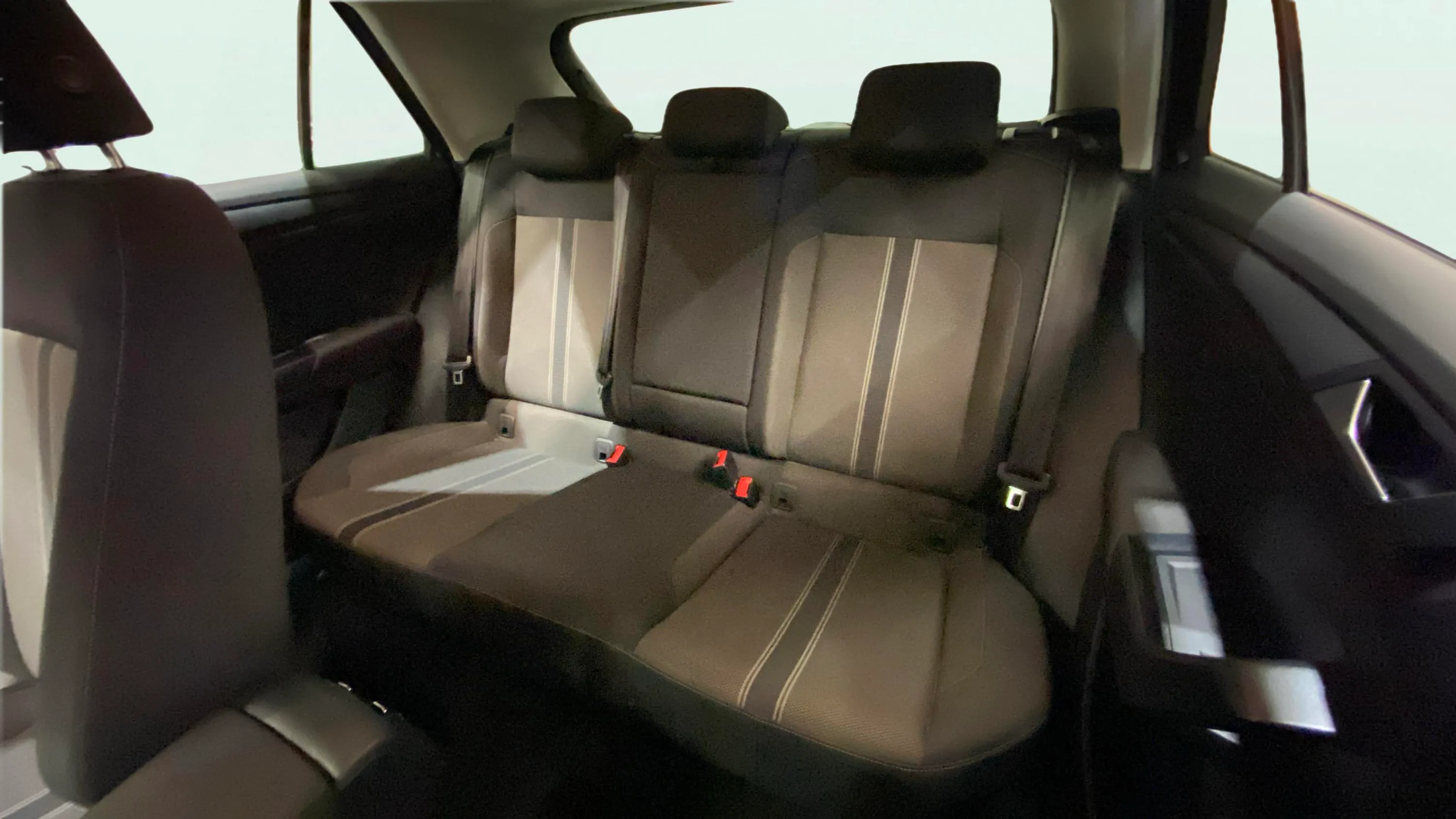 Volkswagen T-Roc Advance 1.0 TSI - foto 12