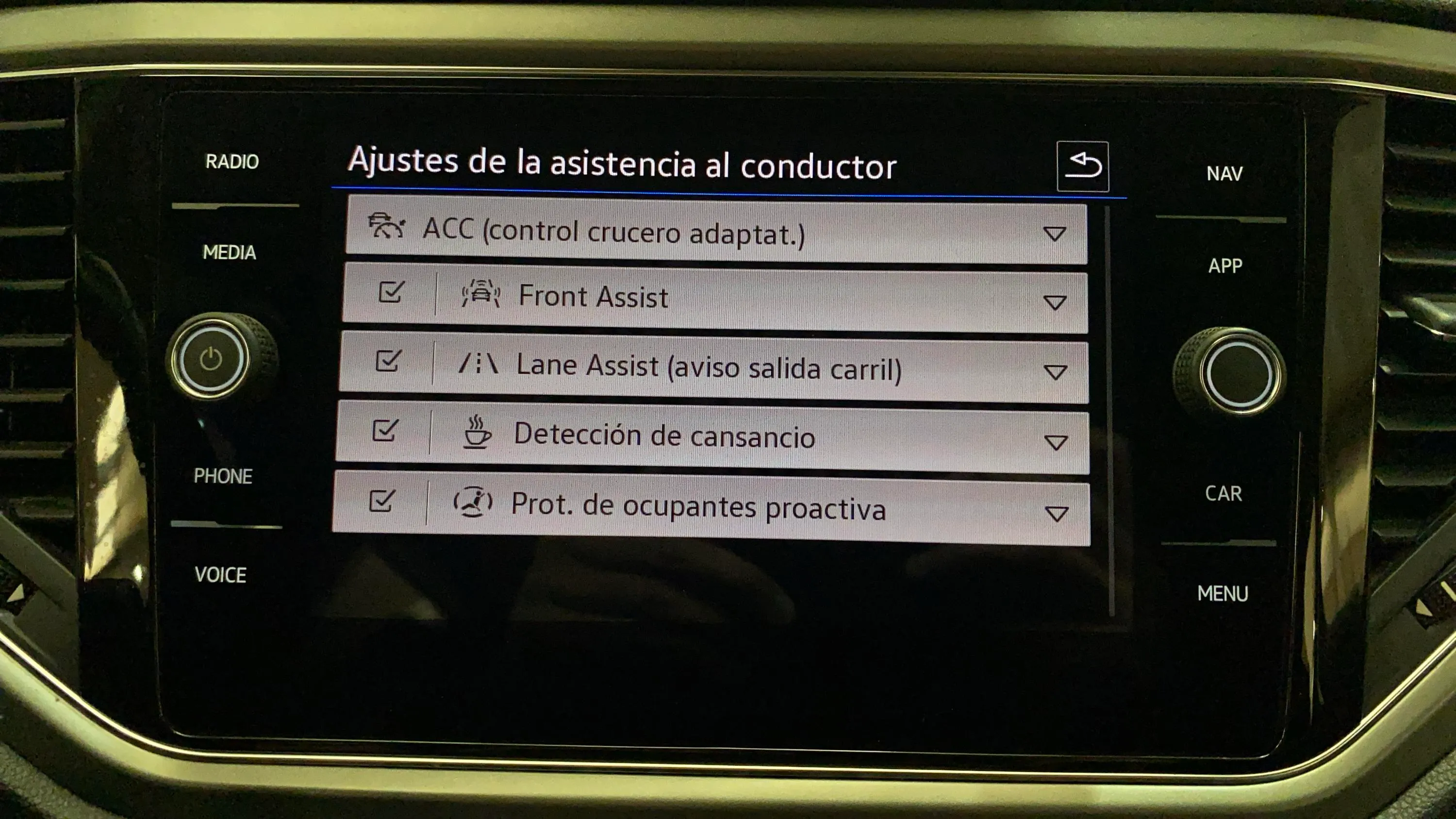 Volkswagen T-Roc Advance 1.0 TSI - foto 26