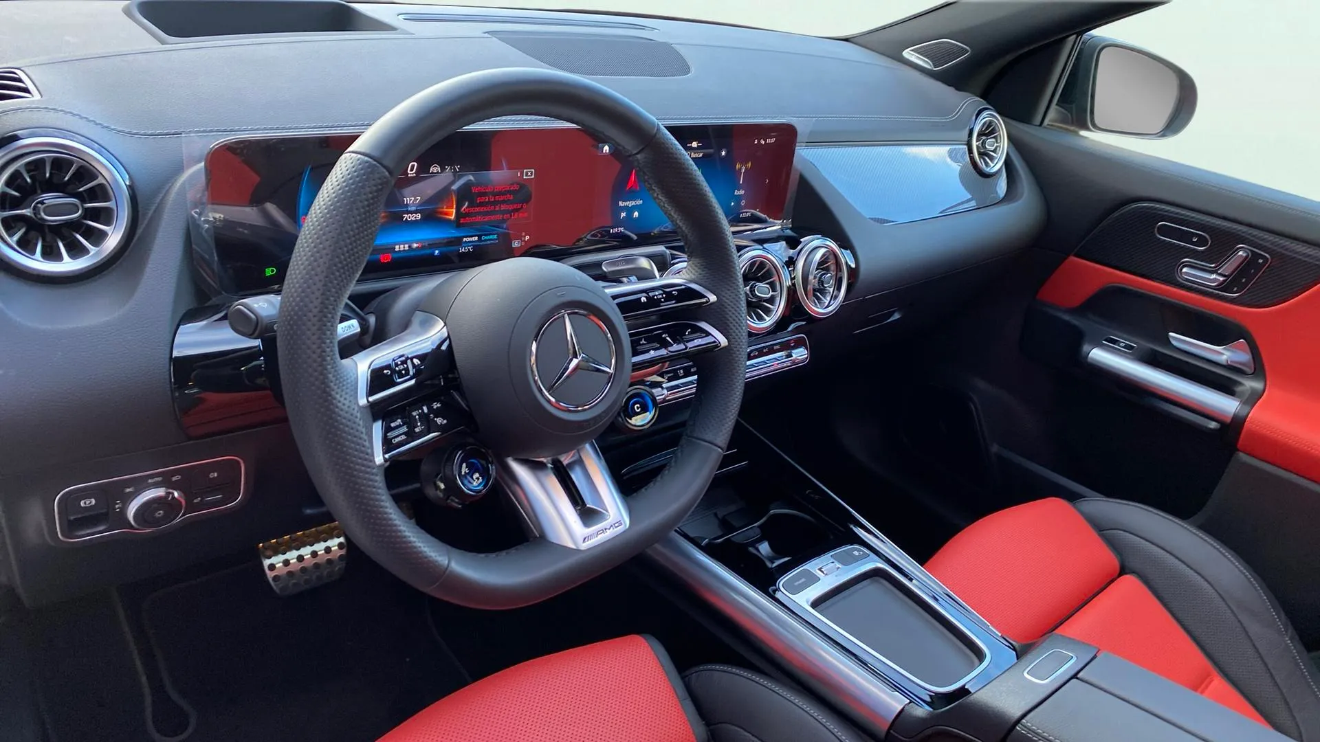 Mercedes-Benz GLA Mercedes-AMG GLA 35 4MATIC - foto 19