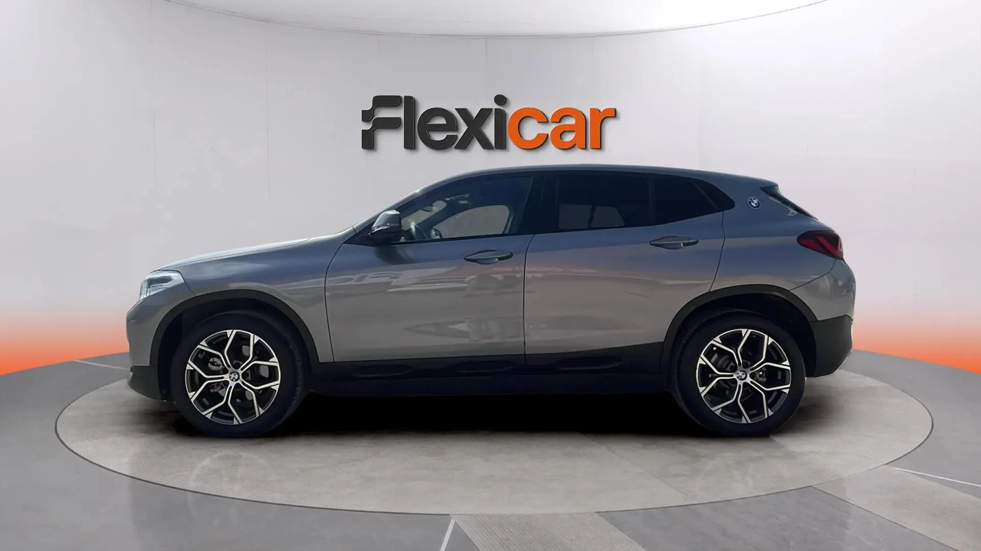 BMW X2 sDrive18i - foto 2