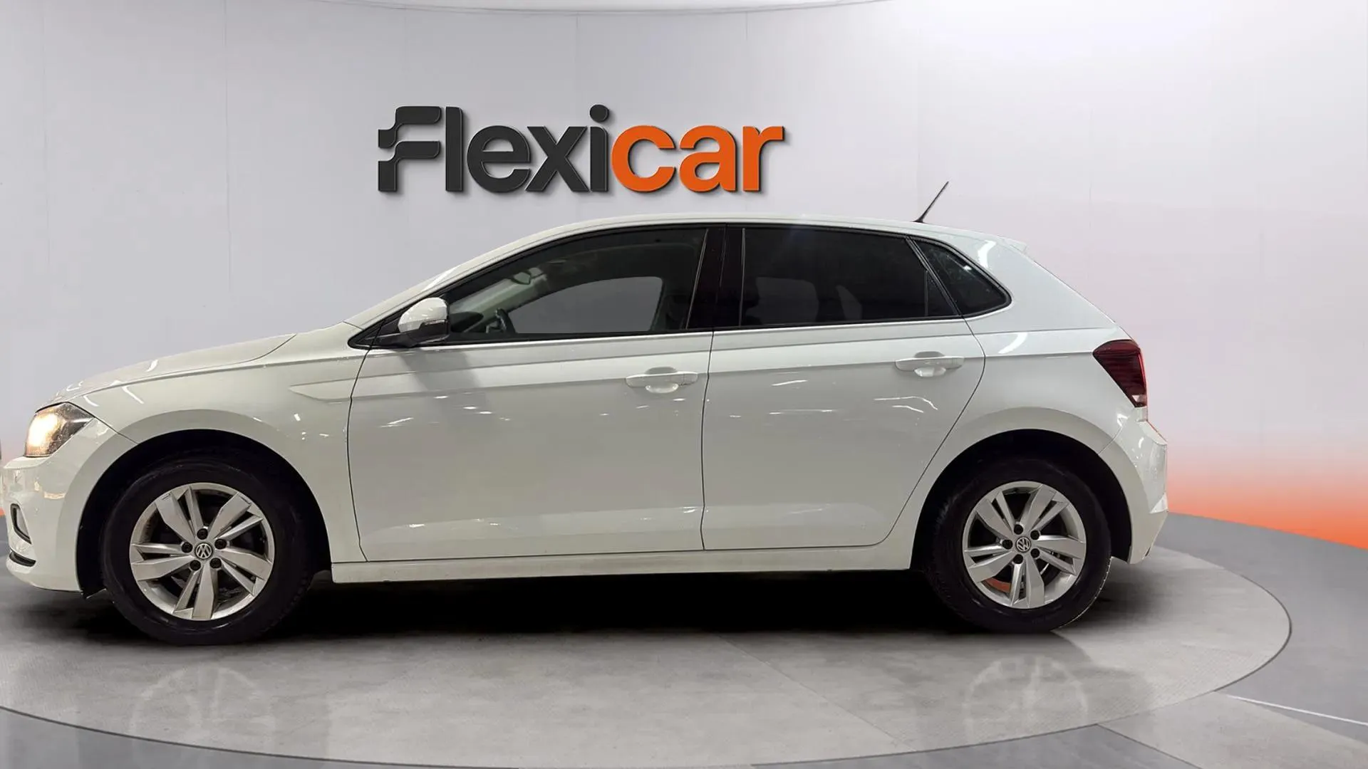 Volkswagen Polo 1.0 TSI DSG R-Line - foto 3